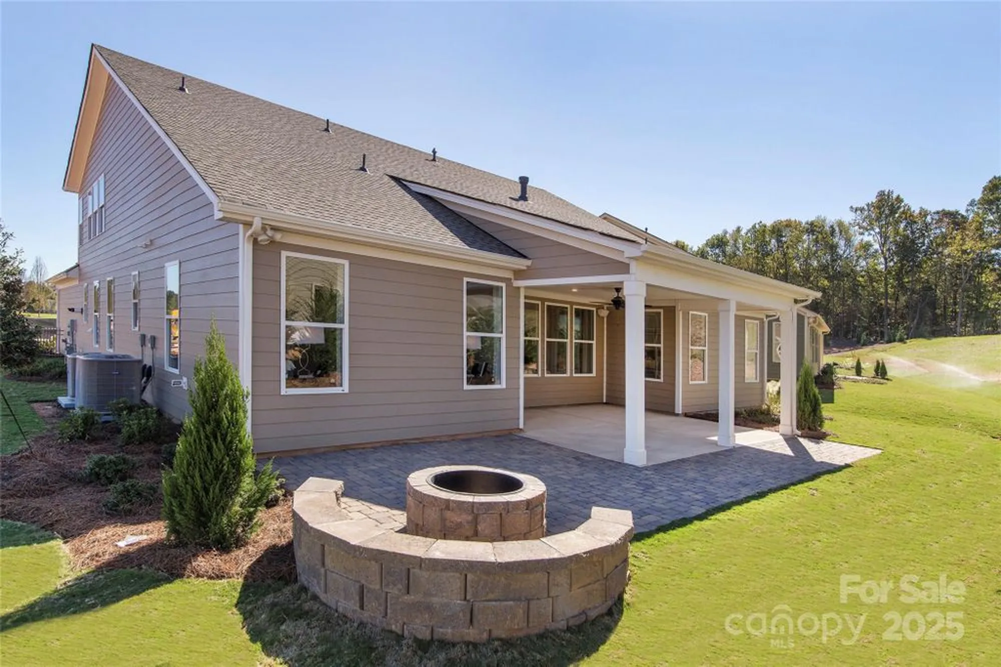 Property Slideshow image 17 of 29 | 8949 silver springs ct, Charlotte, NC, 28215