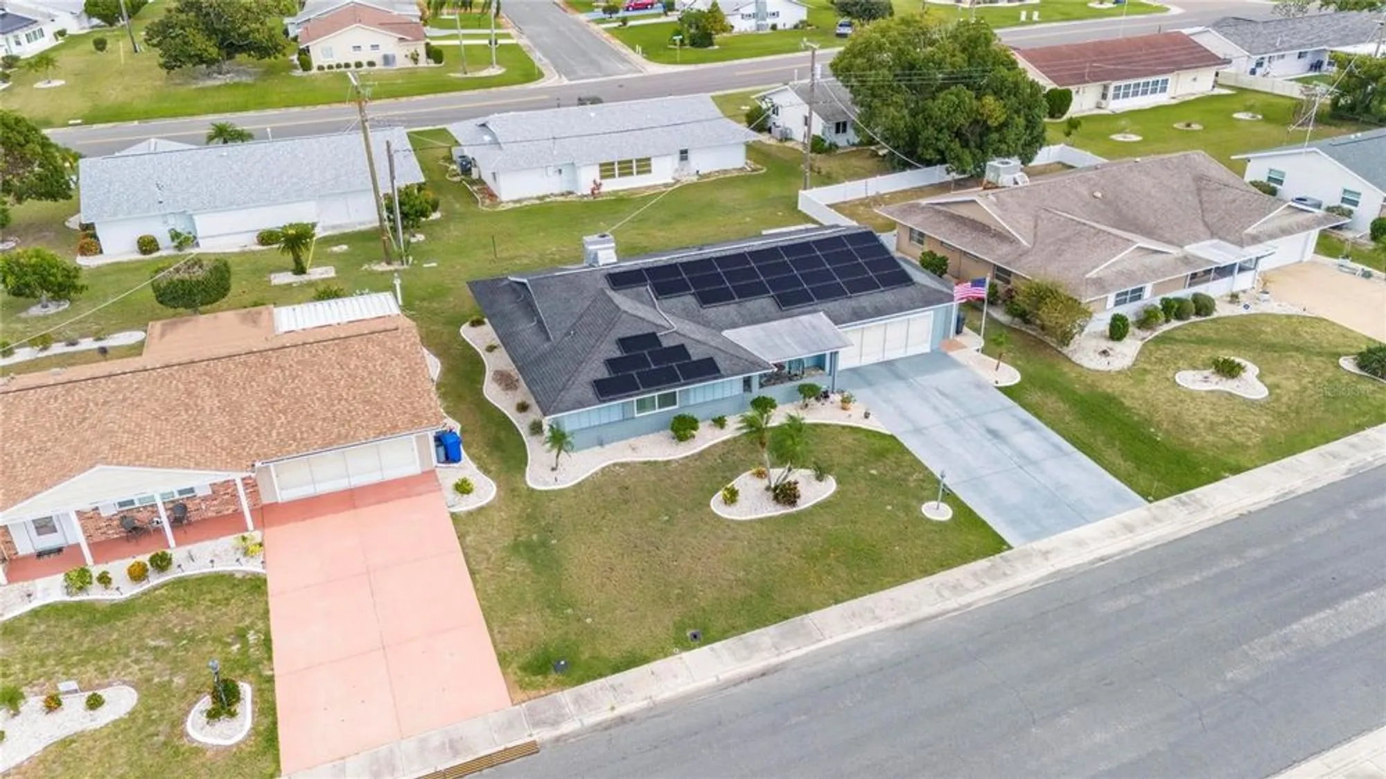 Property Slideshow image 38 of 53 | 1743 council dr, Sun City Center, FL, 33573