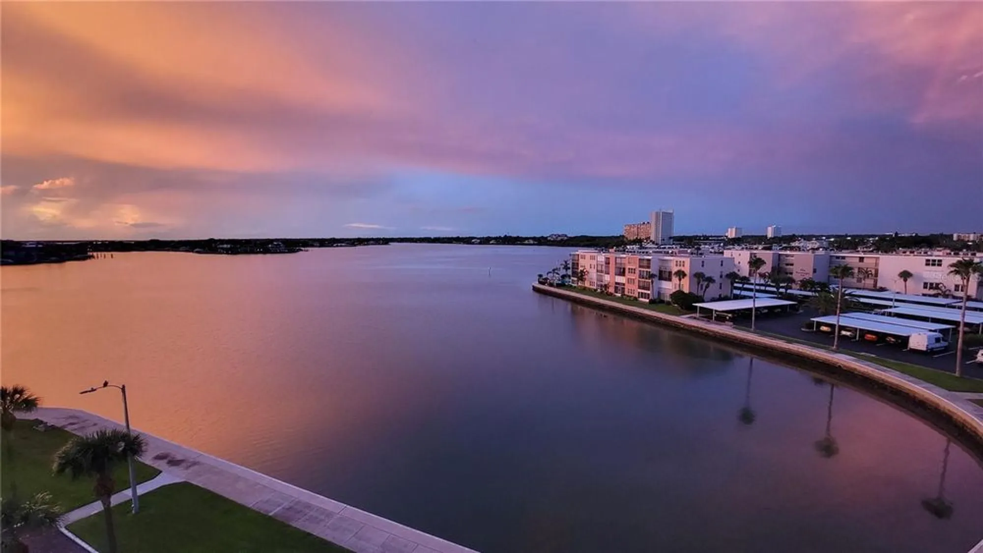 Property Slideshow image 8 of 92 | 7700 sun island dr 506, South Pasadena, FL, 33707