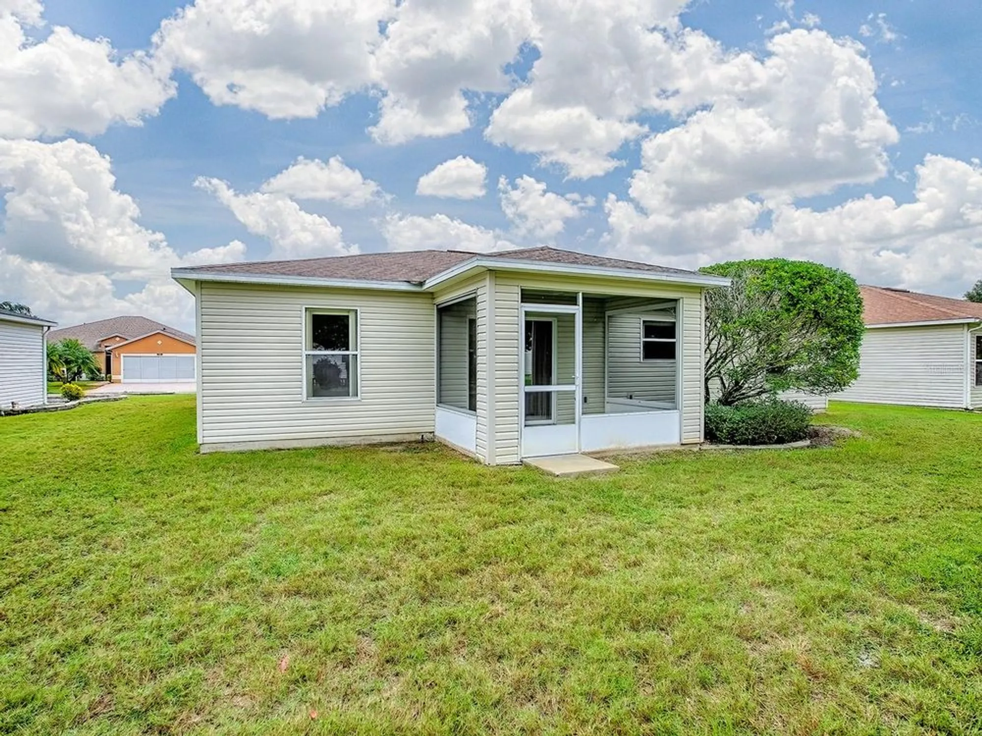 Property Slideshow image 37 of 41 | 231 bentwood dr, Leesburg, FL, 34748