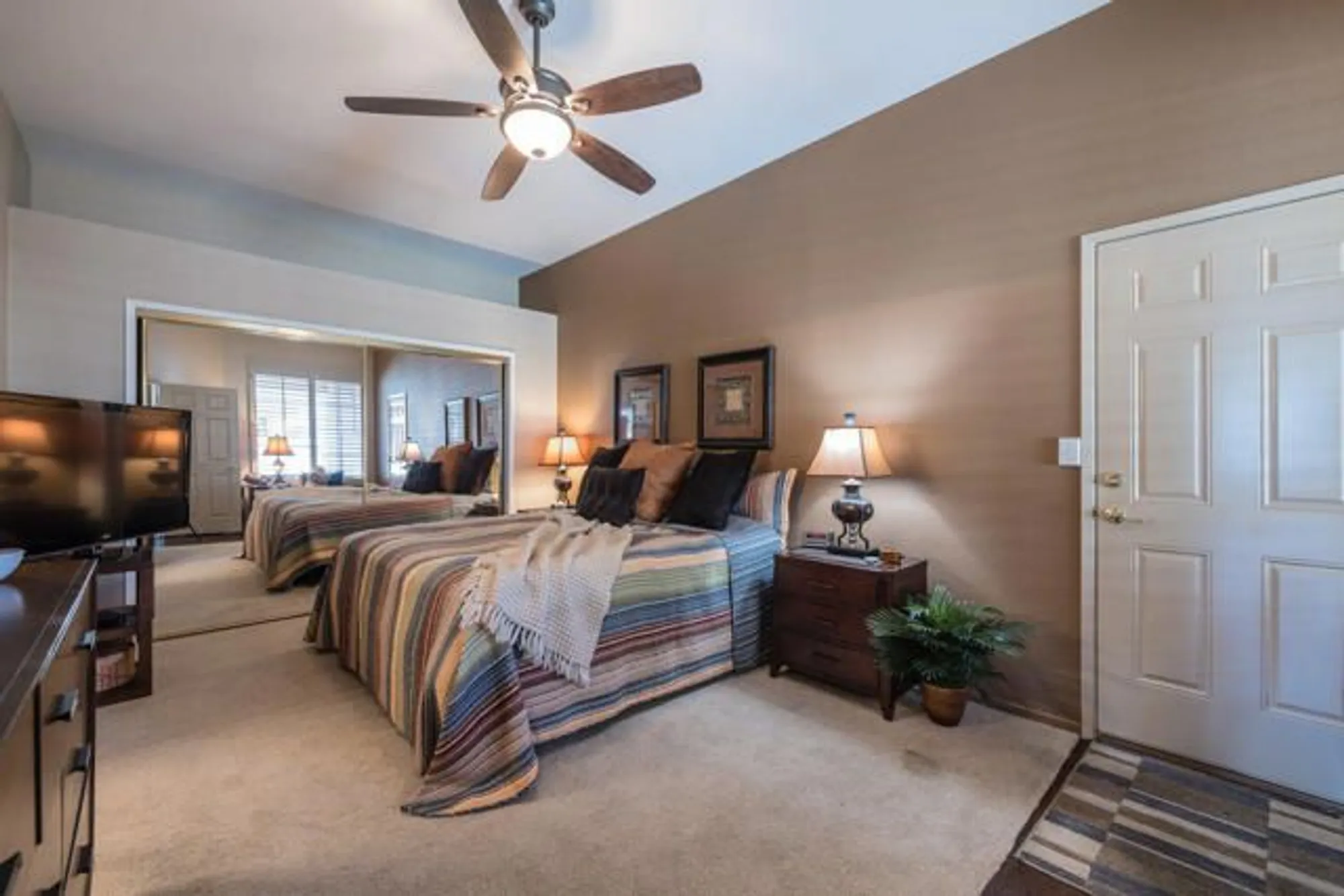 Property Slideshow image 20 of 30 | 44390 royal lytham dr, Indio, CA, 92201