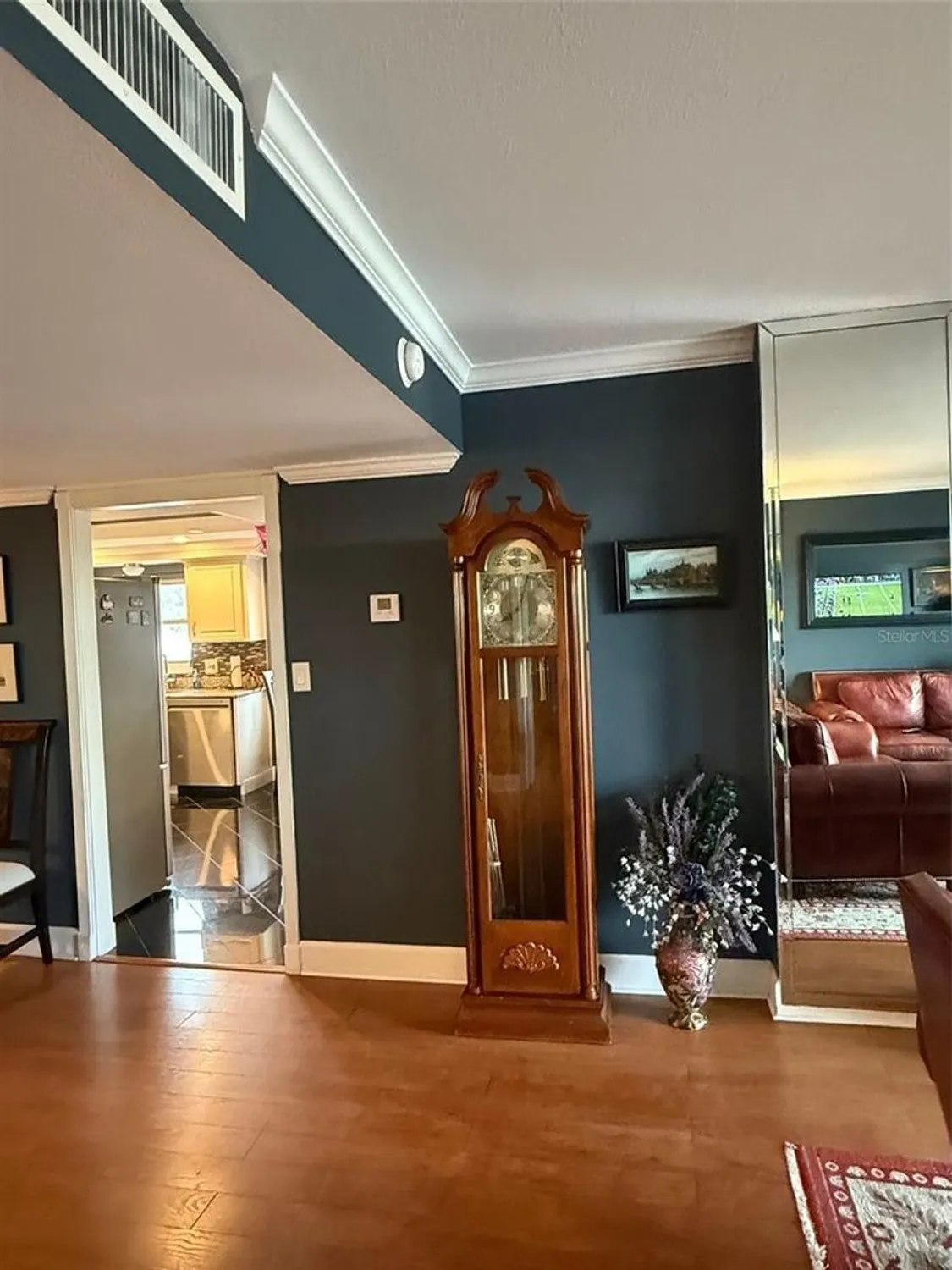 Property Slideshow image 7 of 64 | 7 elgin pl apt 202, Dunedin, FL, 34698