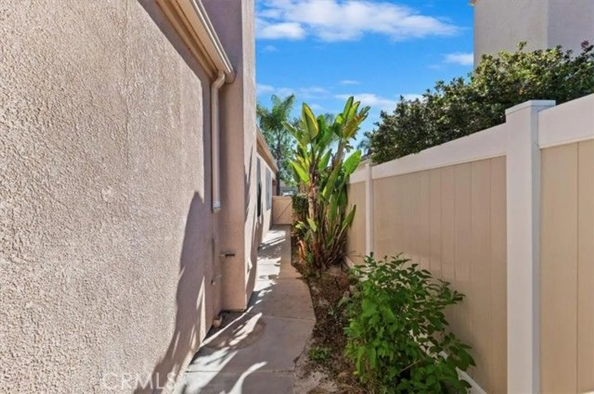 Property Slideshow image 35 of 57 | 40053 corte fortuna, Murrieta, CA, 92562