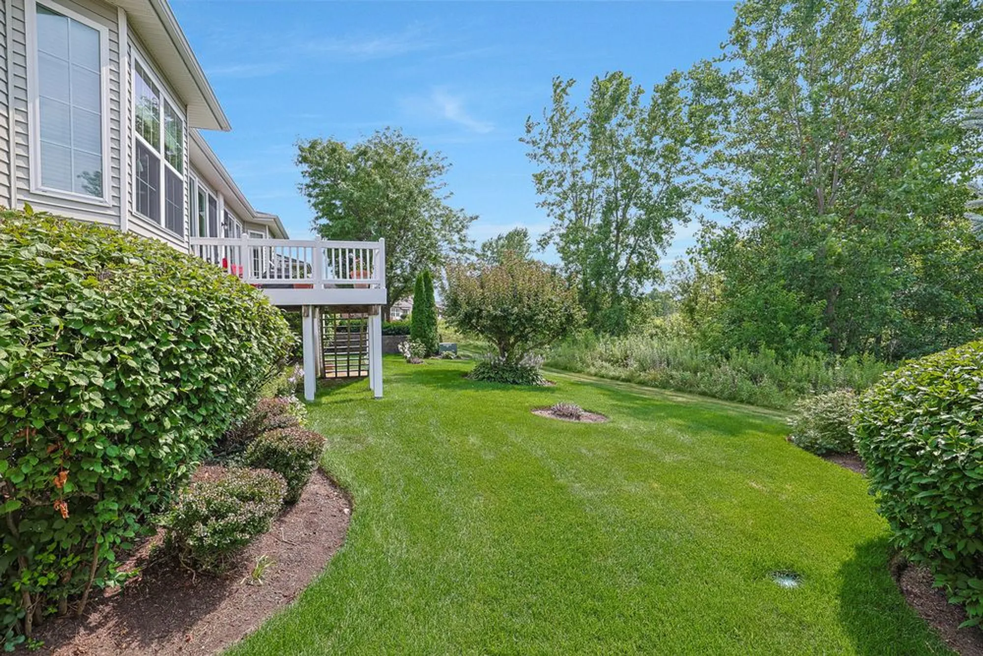 Property Slideshow image 26 of 34 | 12145 daphne dr, Huntley, IL, 60142