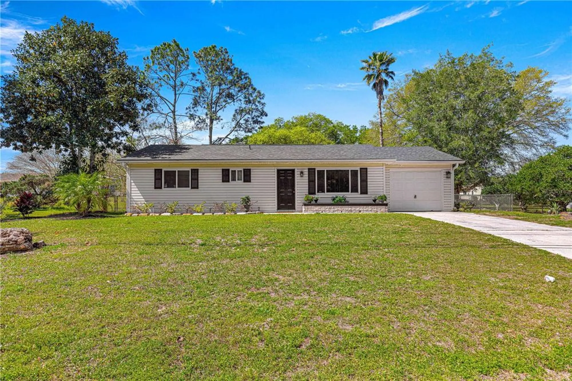 Property Slideshow image 1 of 37 | 10740 sw 62nd avenue rd, Ocala, FL, 34476