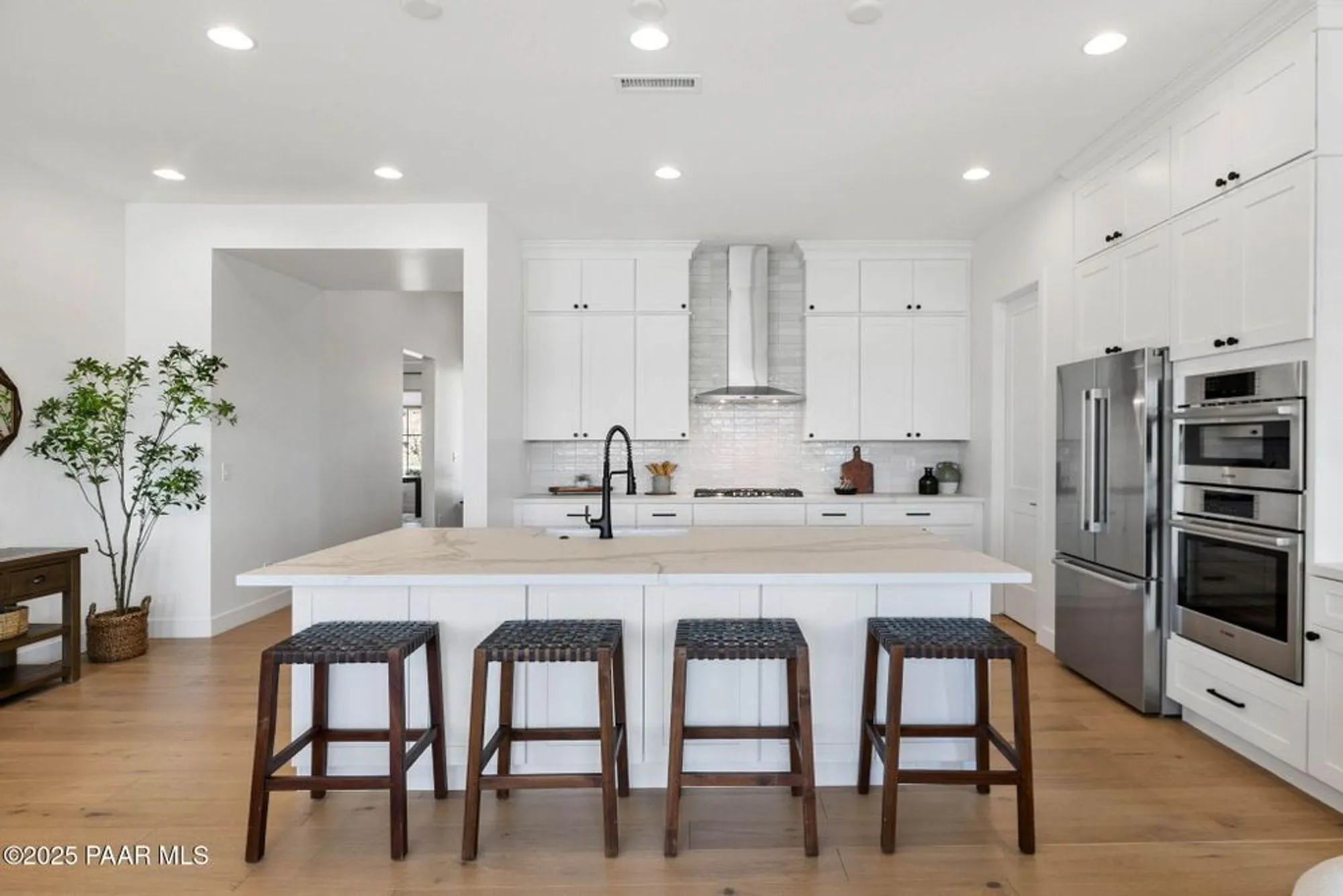 Property Slideshow image 12 of 49 | 1109 s lakeview dr, Prescott, AZ, 86301