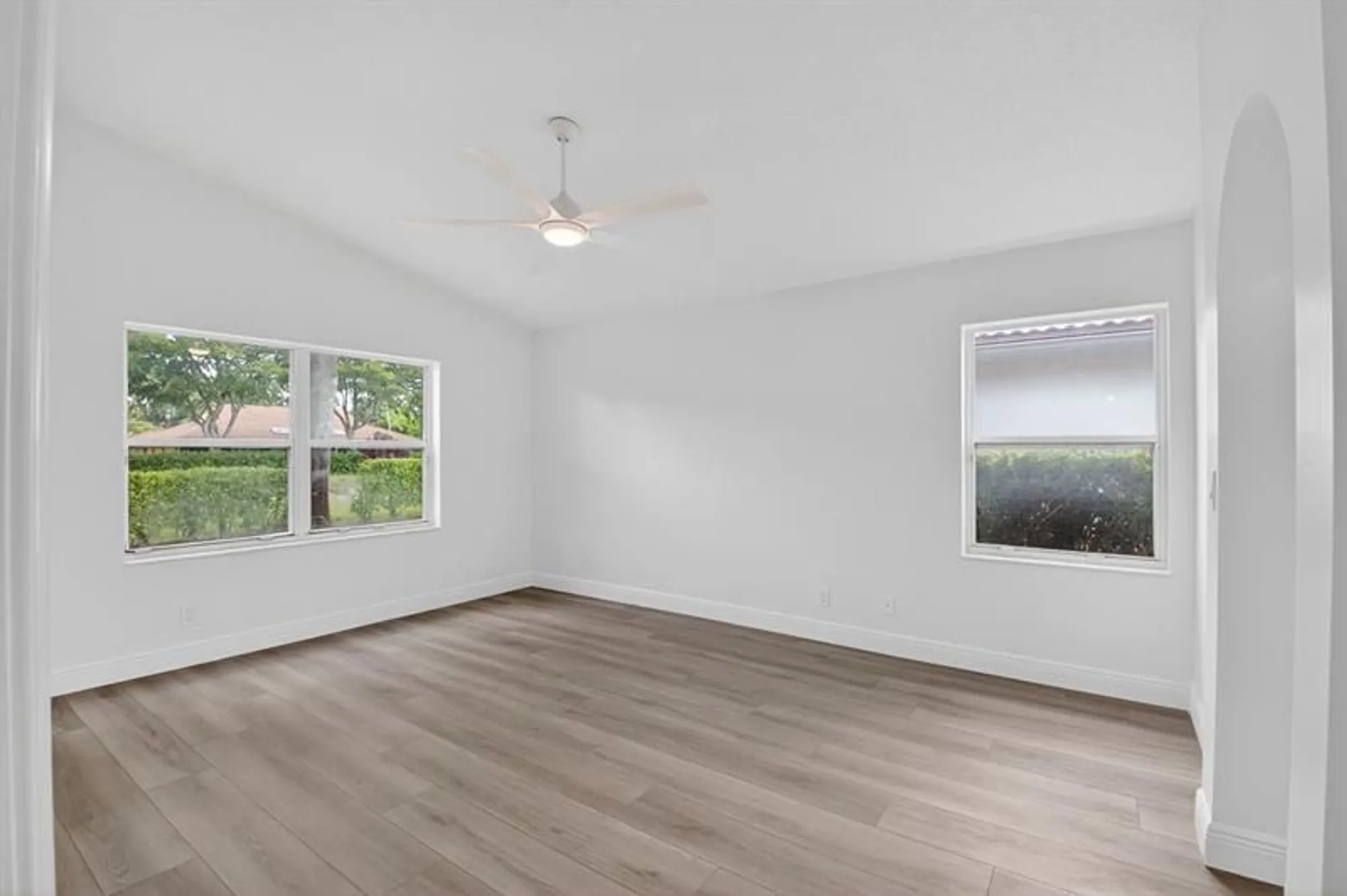 Property Slideshow image 20 of 62 | 5891 royal isles blvd, Boynton Beach, FL, 33437