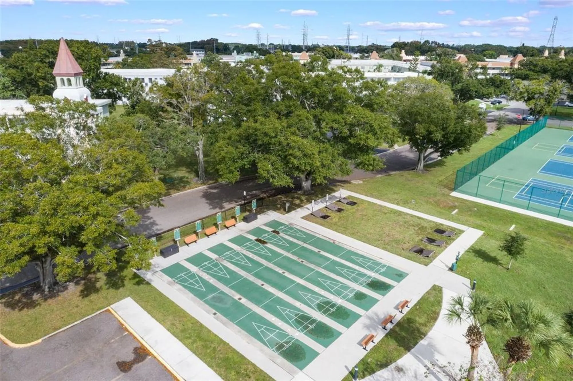 Property Slideshow image 39 of 41 | 2331 finlandia ln apt 53, Clearwater, FL, 33763