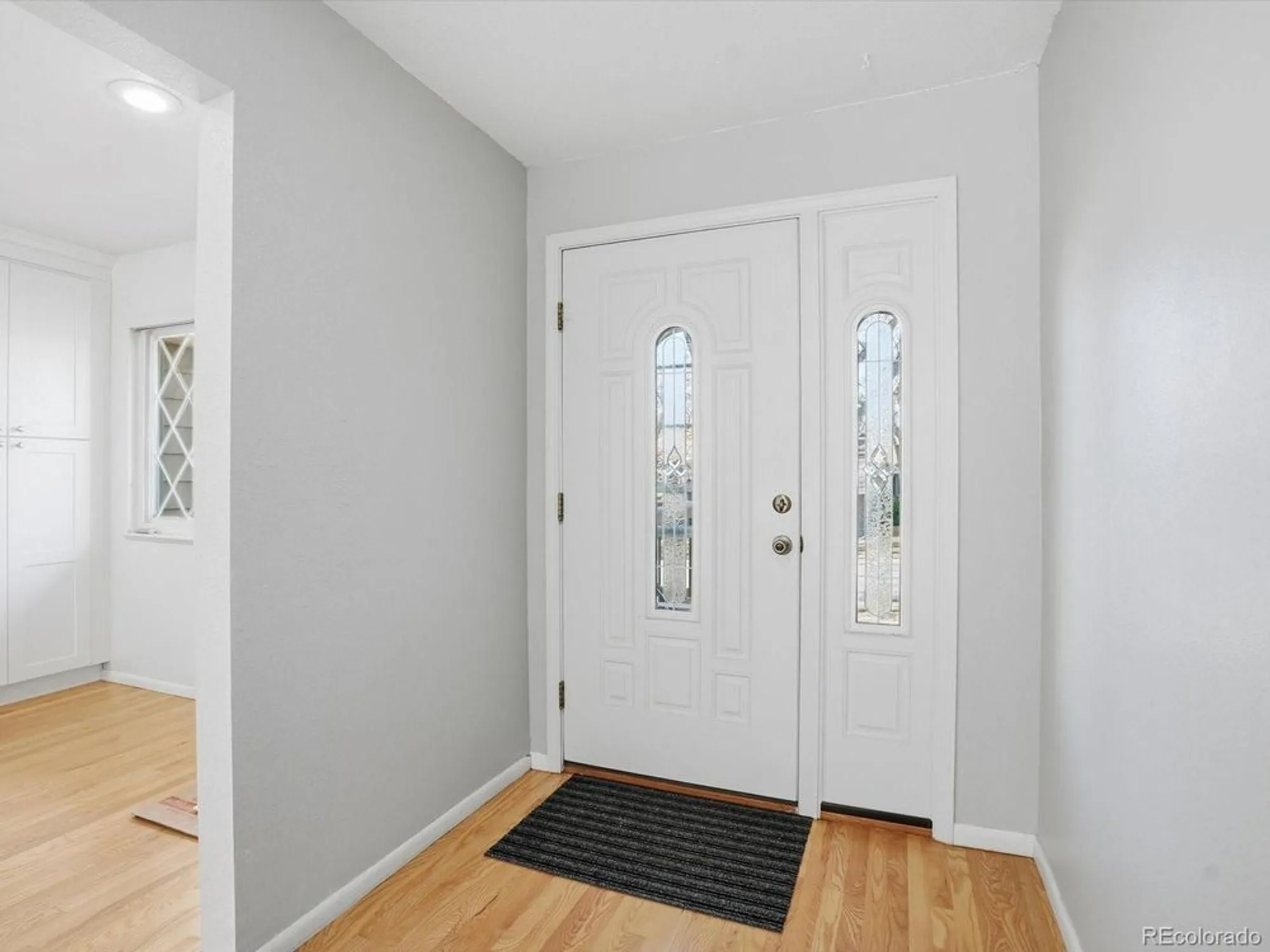 Property Slideshow image 3 of 38 | 7493 w cedar cir, Lakewood, CO, 80226