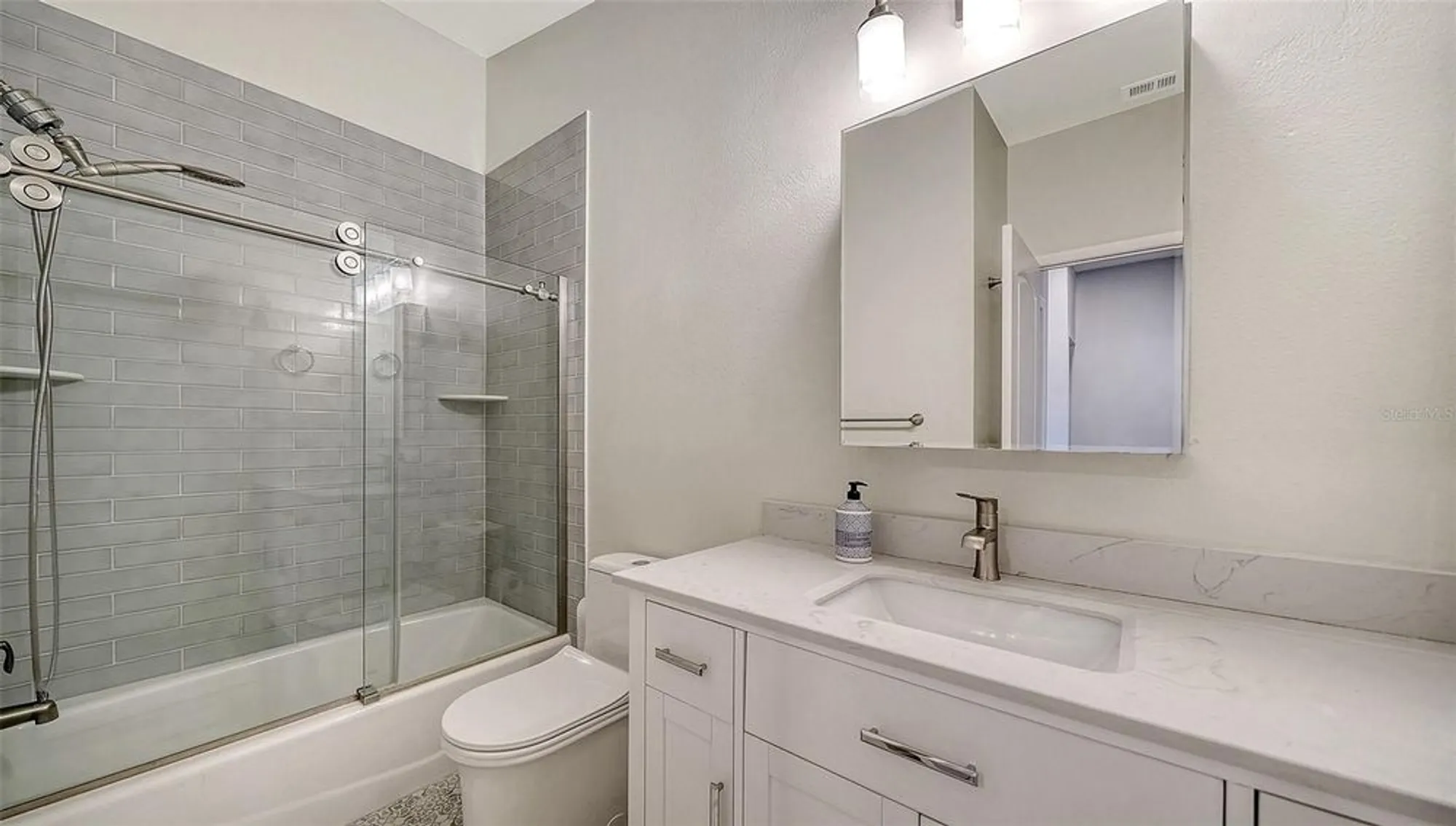 Property Slideshow image 28 of 53 | 5260 heron way # 202, Sarasota, FL, 34231