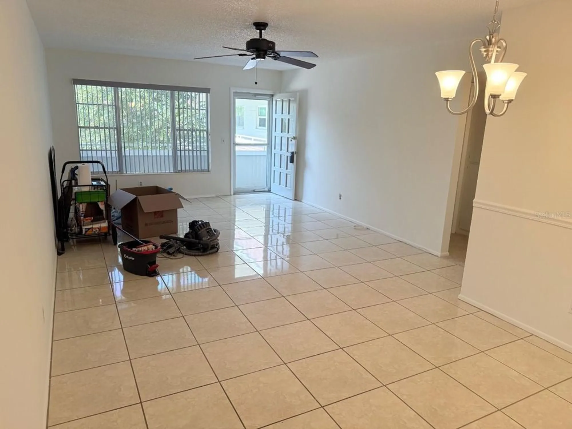 Property Slideshow image 8 of 31 | 2426 persian dr apt 38, Clearwater, FL, 33763