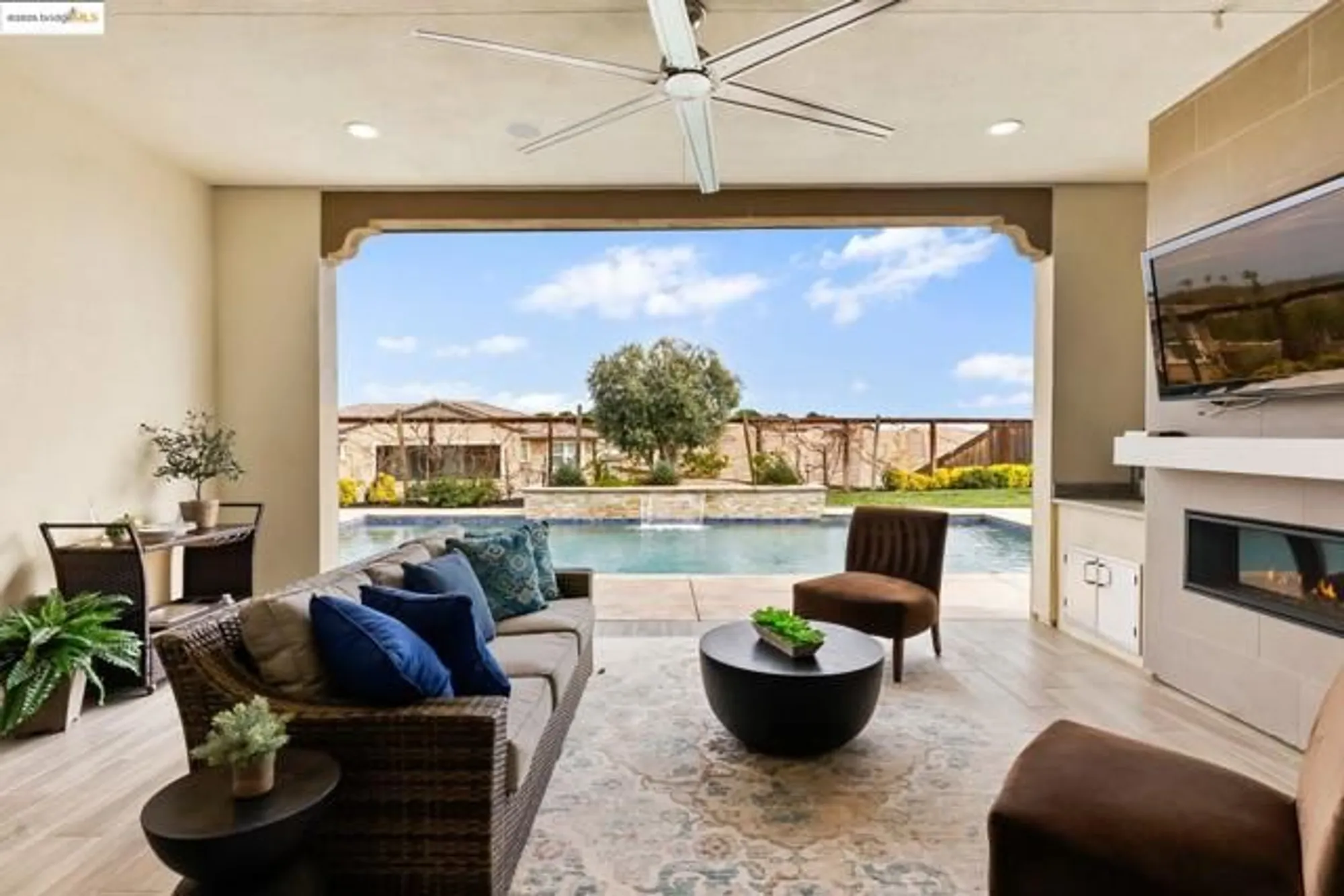 Property Slideshow image 33 of 54 | 1890 late harvest ct, Brentwood, CA, 94513