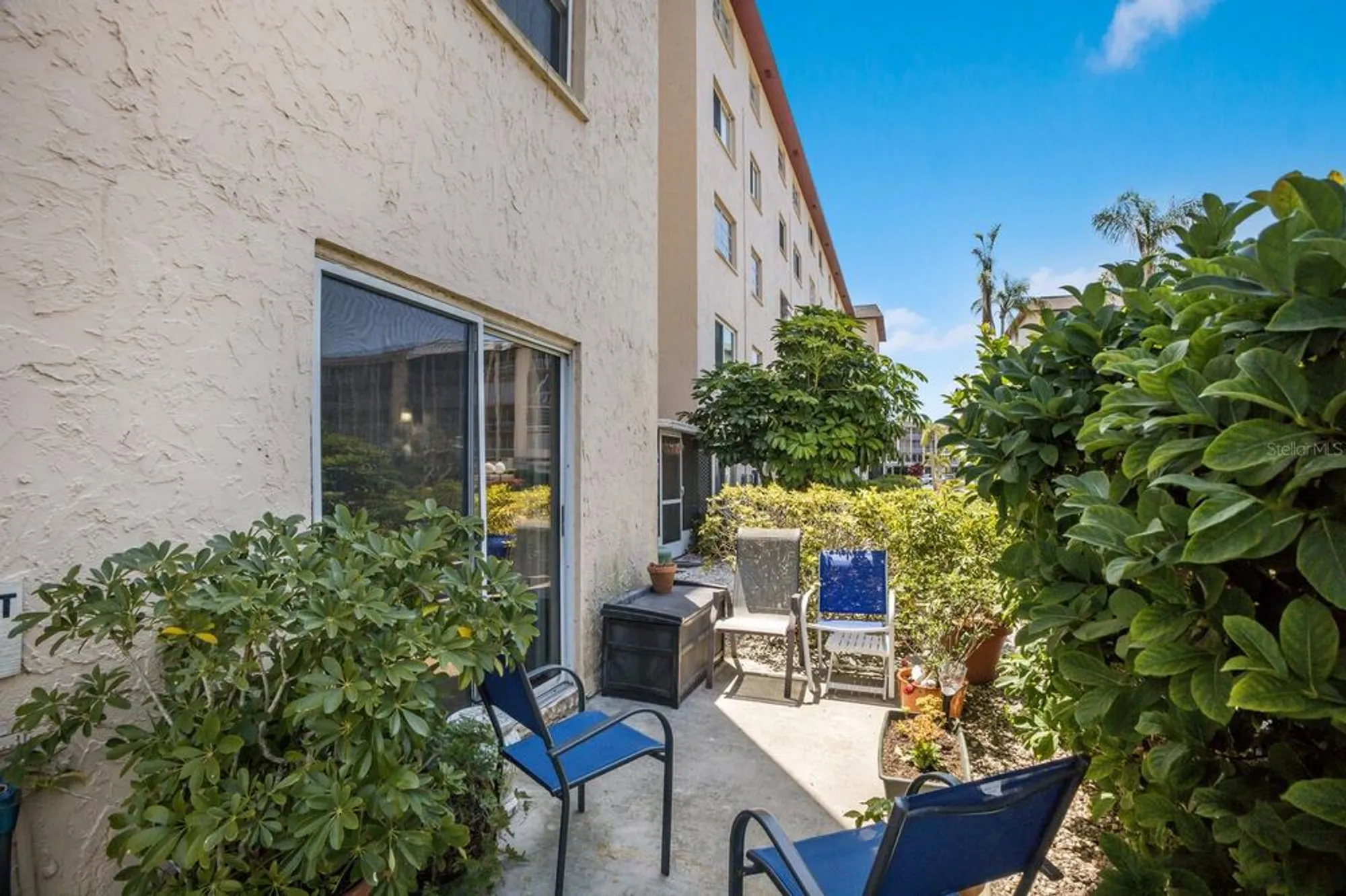 Property Slideshow image 26 of 35 | 4015 lake bayshore dr # 108, Bradenton, FL, 34205