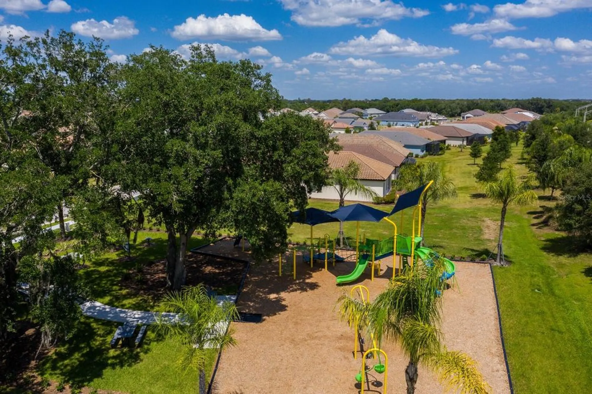 Property Slideshow image 50 of 59 | 2723 sapphire blue ln, Bradenton, FL, 34211