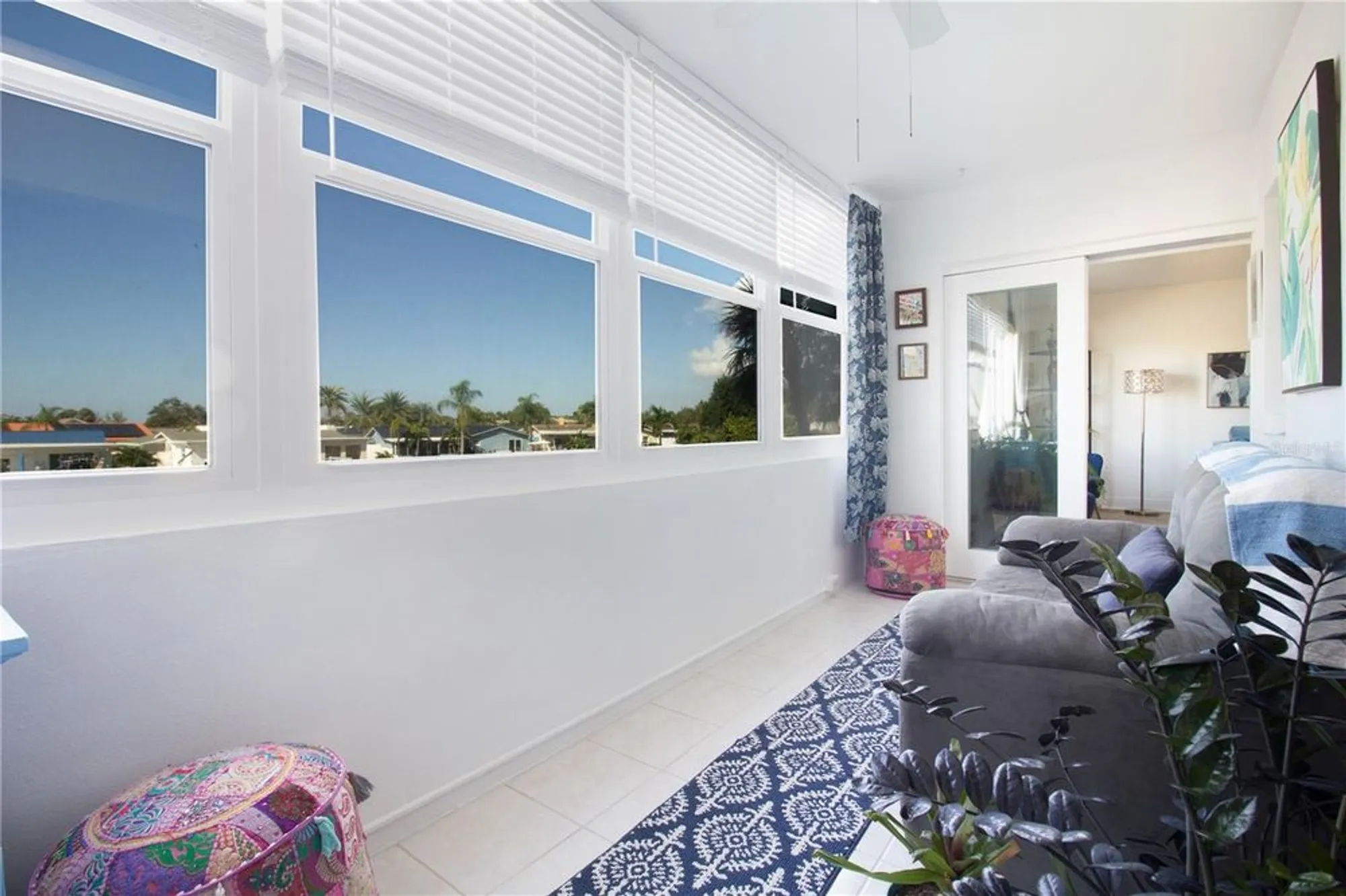 Property Slideshow image 16 of 31 | 4725 cove cir apt 207, Saint Petersburg, FL, 33708