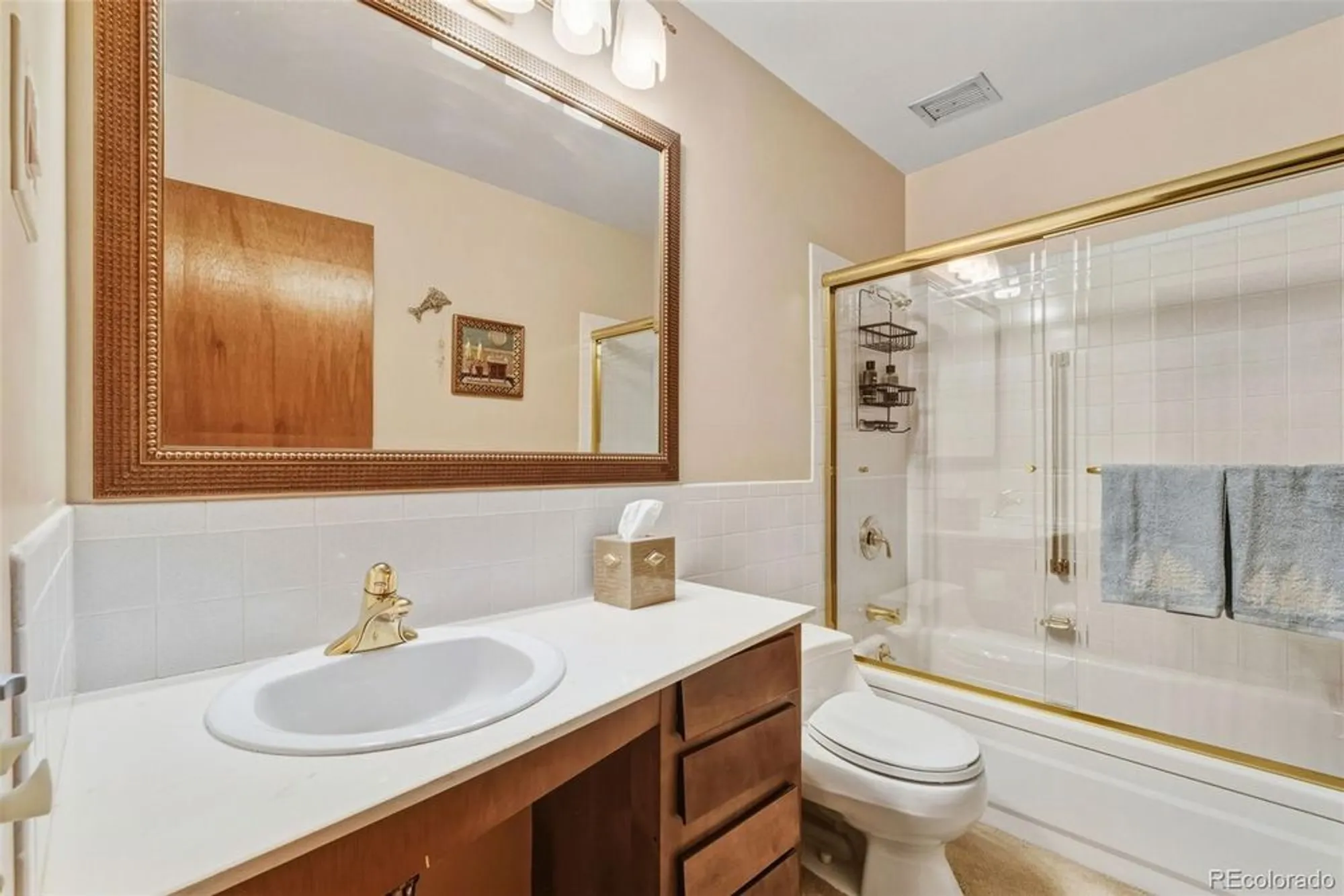 Property Slideshow image 9 of 31 | 710 s clinton st 6b, Denver, CO, 80247