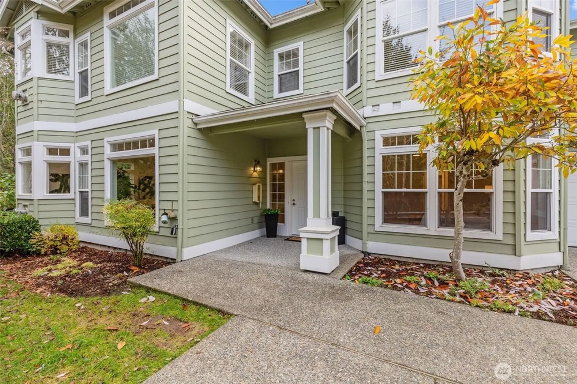 Property Slideshow image 40 of 40 | 22637 se 44th ln, Issaquah, WA, 98029