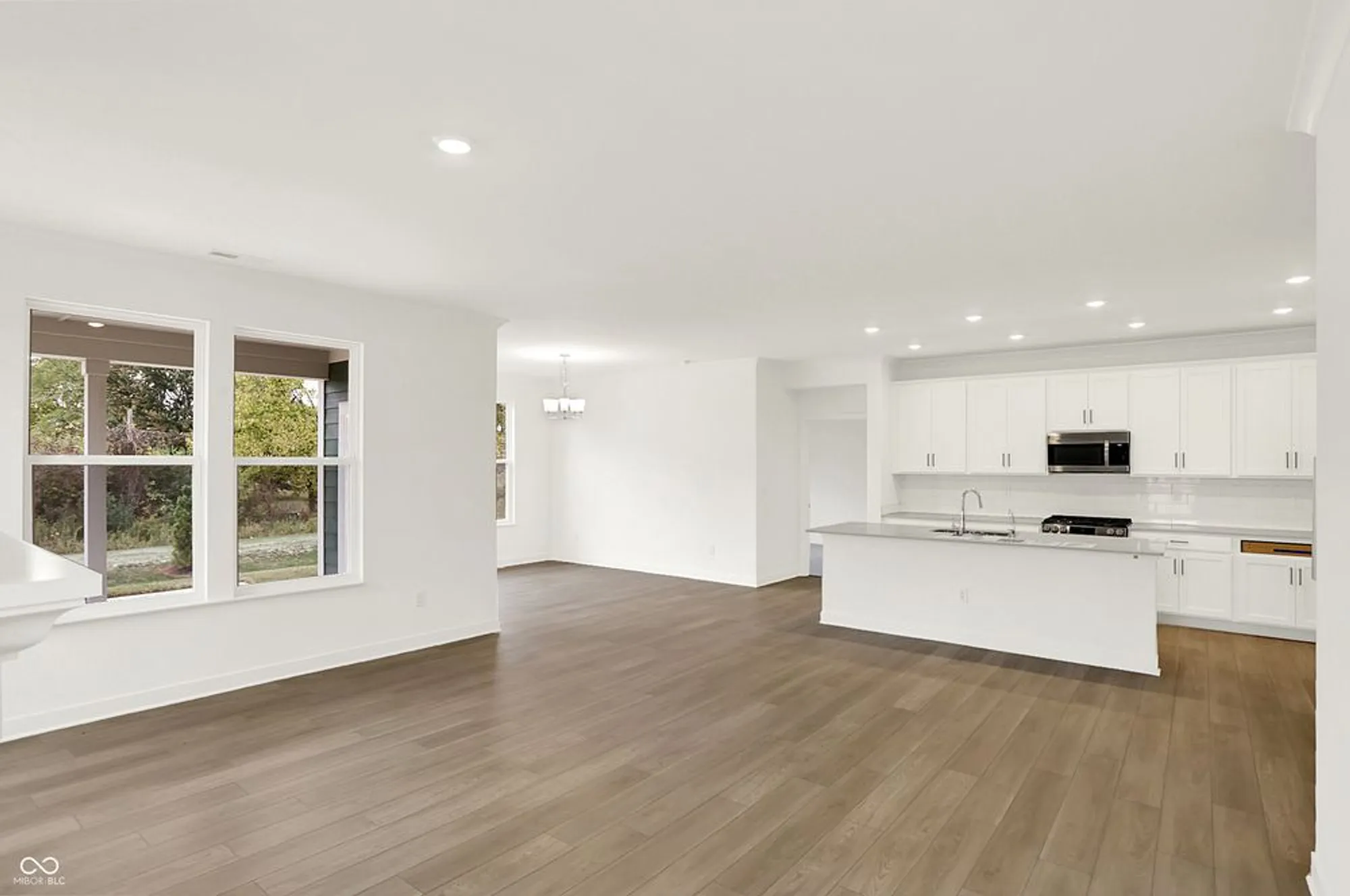 Property Slideshow image 11 of 40 | 5357 nettleton way, Avon, IN, 46123