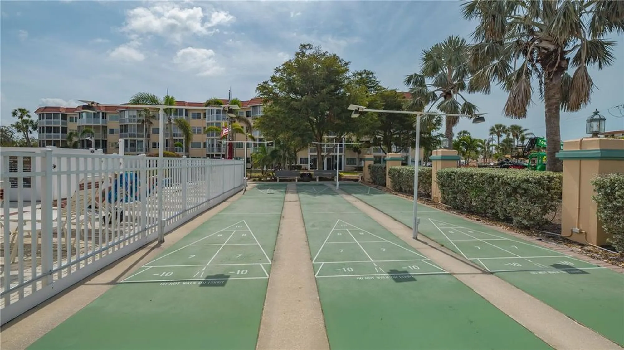 Property Slideshow image 49 of 62 | 1250 n portofino dr apt 208, Sarasota, FL, 34242