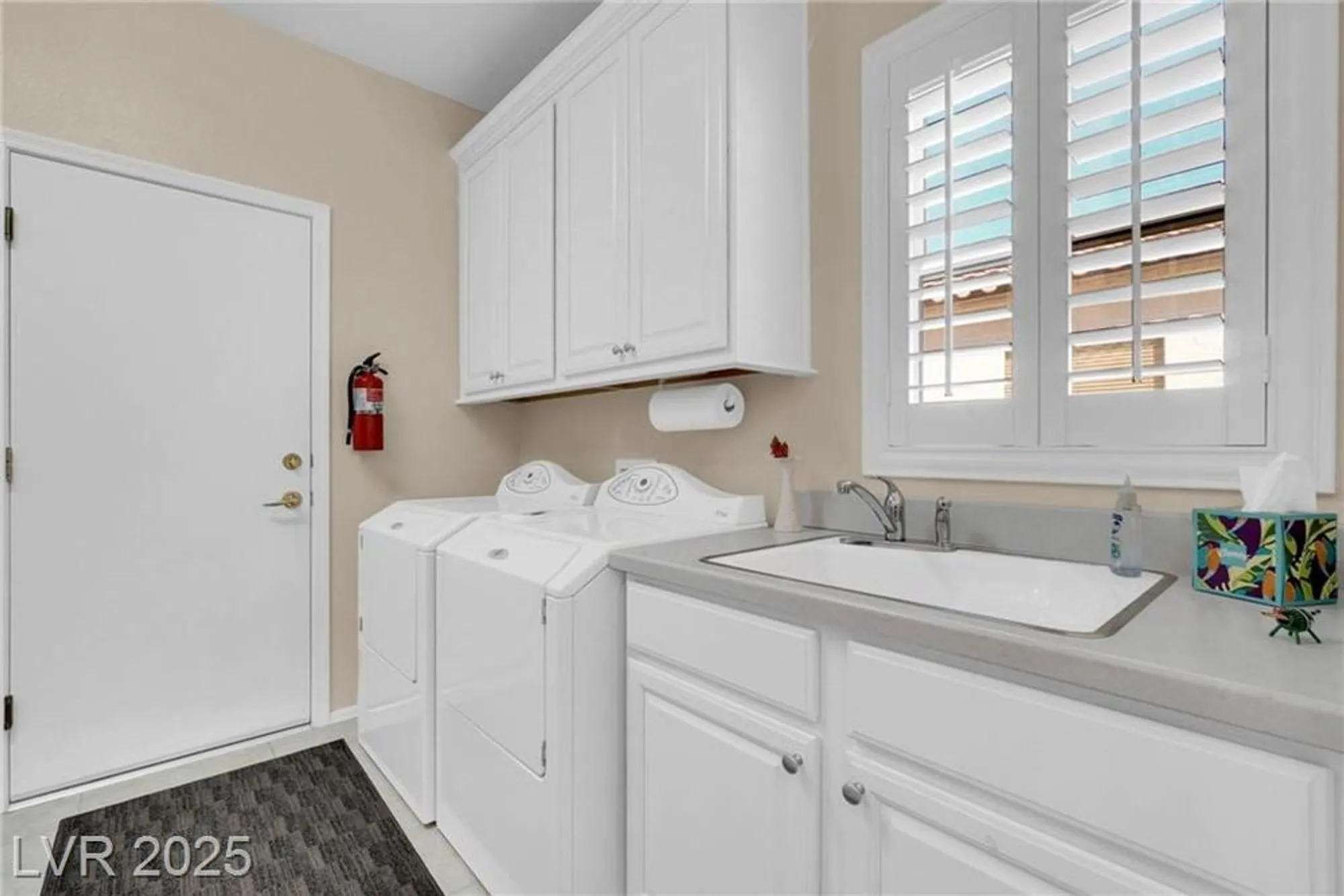 Property Slideshow image 25 of 37 | 1668 sebring hills dr, Henderson, NV, 89052