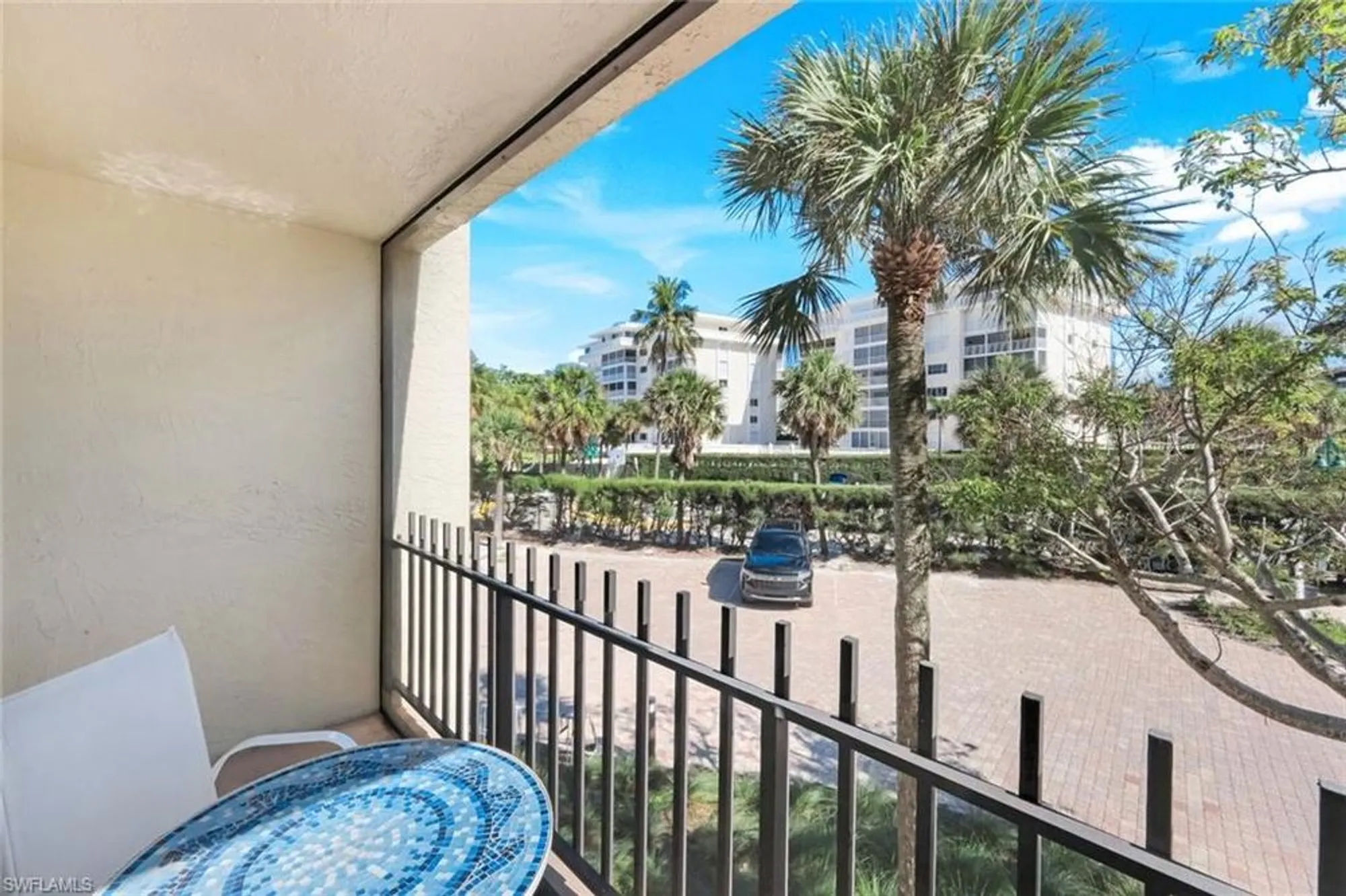 Property Slideshow image 23 of 45 | 3399 gulf shore blvd 203, Naples, FL, 34103