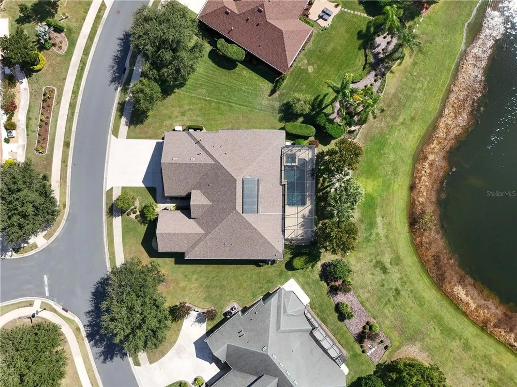 Property Slideshow image 43 of 66 | 8065 bridgeport bay cir, Mount Dora, FL, 32757