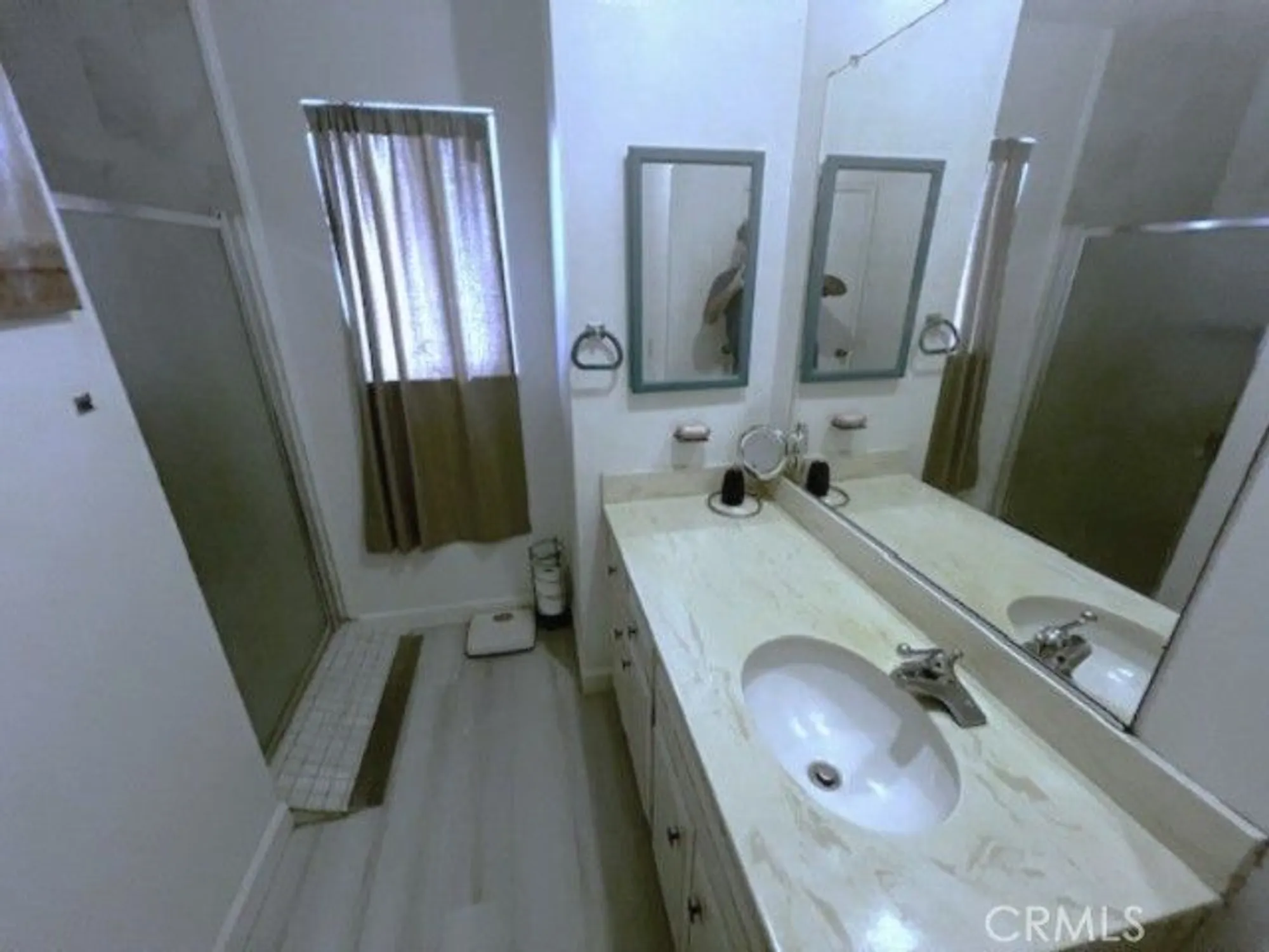 Property Slideshow image 31 of 73 | 1140 amberwood dr, Hemet, CA, 92543