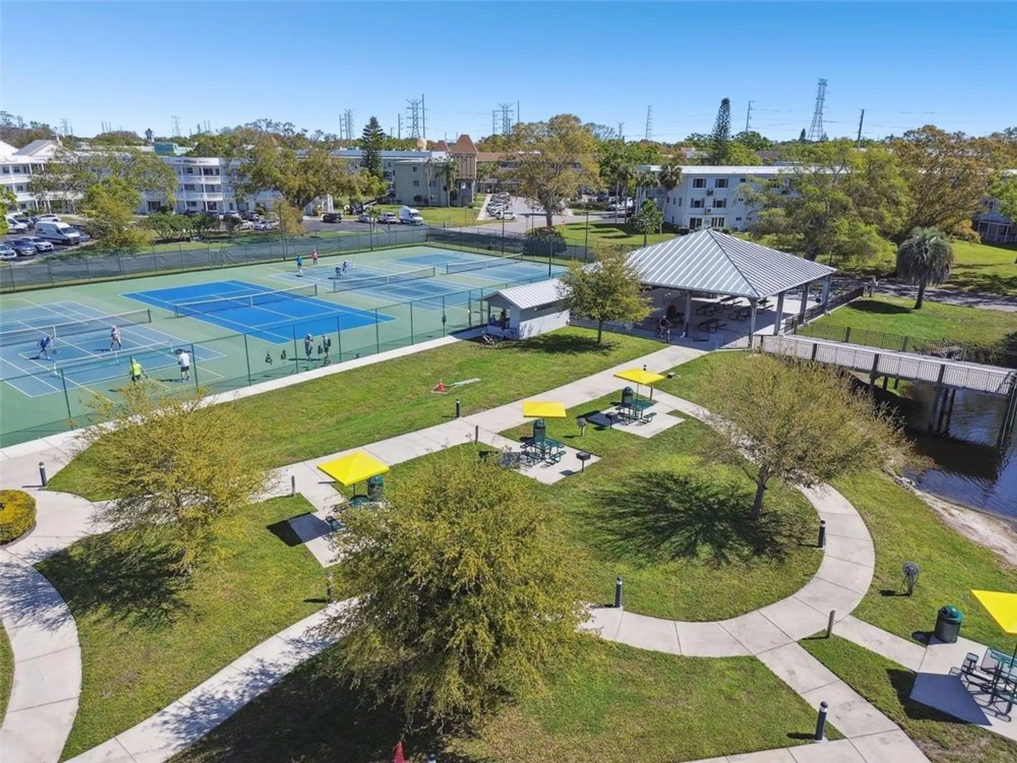 Property Slideshow image 49 of 73 | 2466 ecuadorian way apt 6, Clearwater, FL, 33763