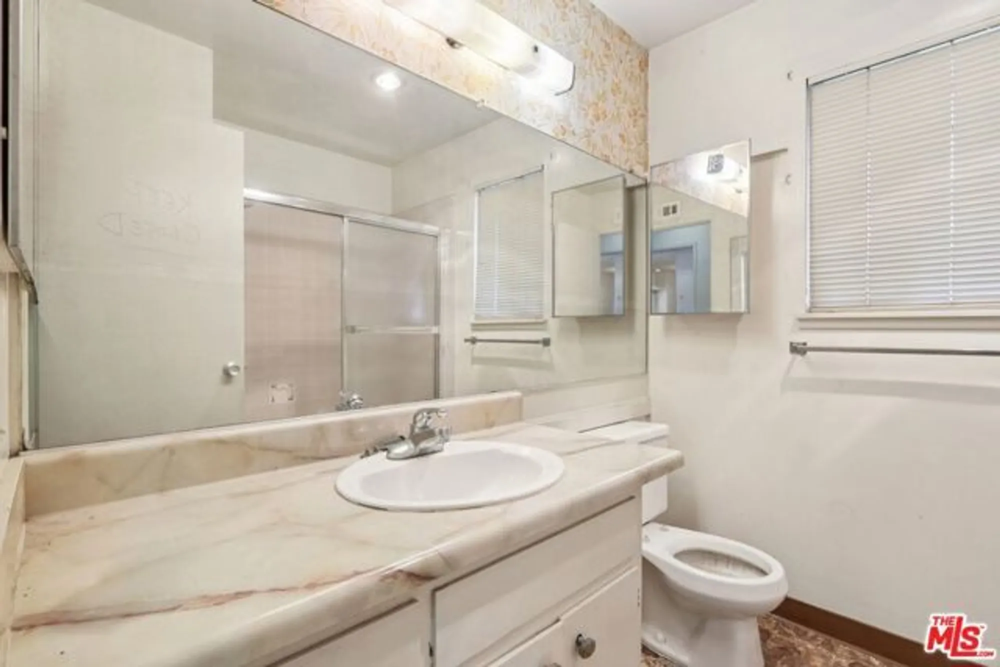 Property Slideshow image 12 of 15 | 160 w fiesta grn, Port Hueneme, CA, 93041