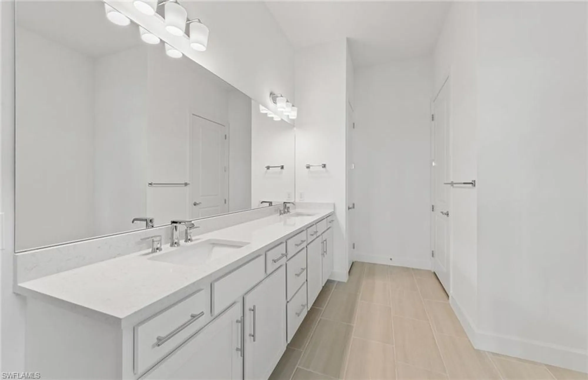 Property Slideshow image 9 of 25 | 20024 nickel trl, Alva, FL, 33920