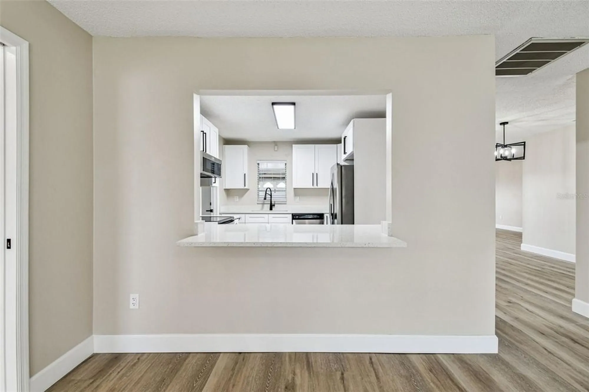 Property Slideshow image 9 of 36 | 1805 butterfly pl, Sun City Center, FL, 33573