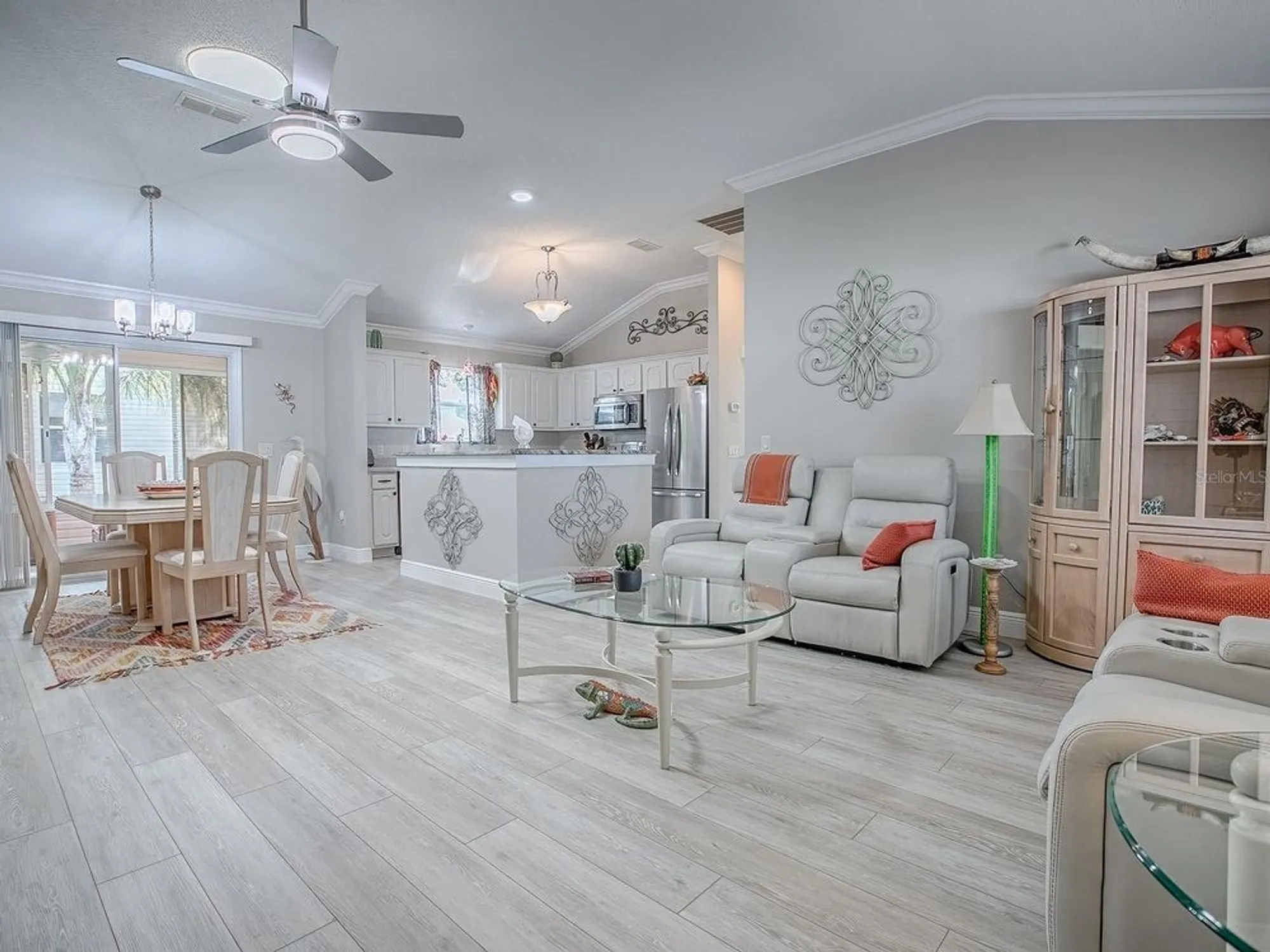 Property Slideshow image 9 of 42 | 421 aldama ave, The Villages, FL, 32159