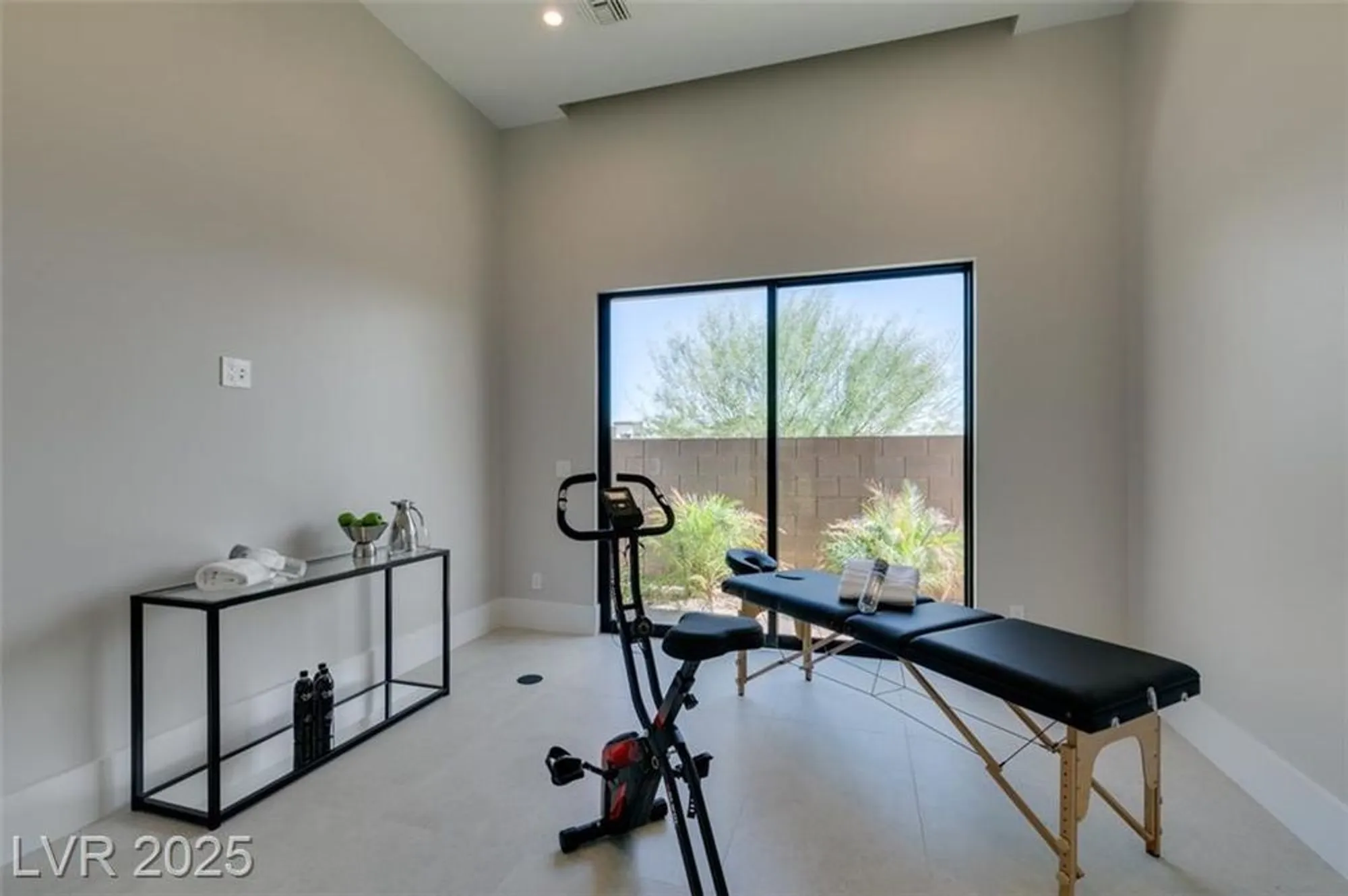 Property Slideshow image 29 of 48 | 40 reflection shores ln, Henderson, NV, 89011