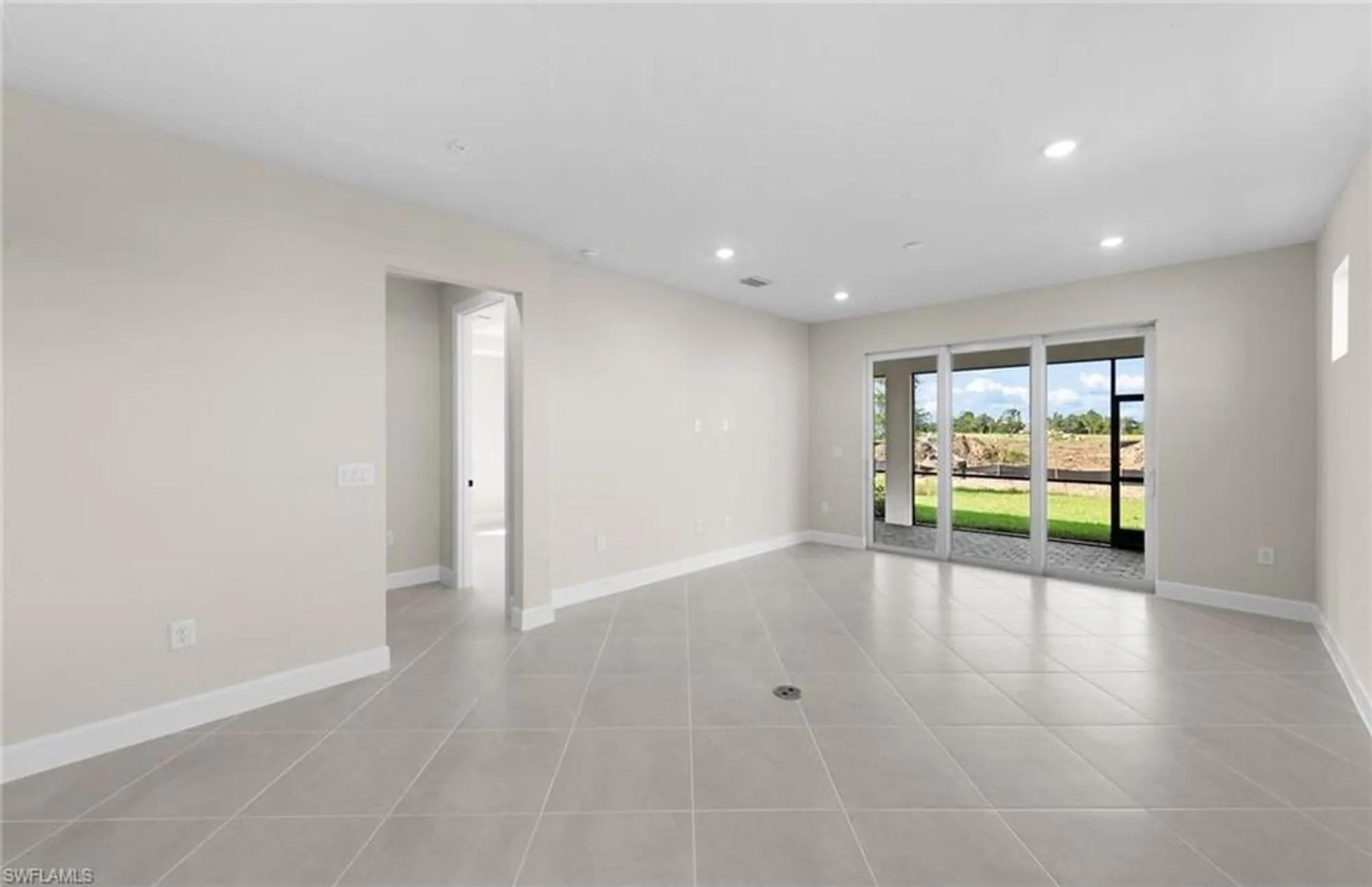 Property Slideshow image 16 of 47 | 7152 chapel creek ln, North Fort Myers, FL, 33917