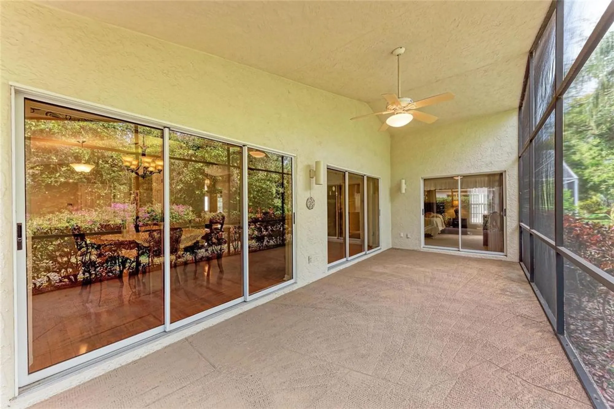 Property Slideshow image 33 of 43 | 5513 83rd ter, Sarasota, FL, 34243