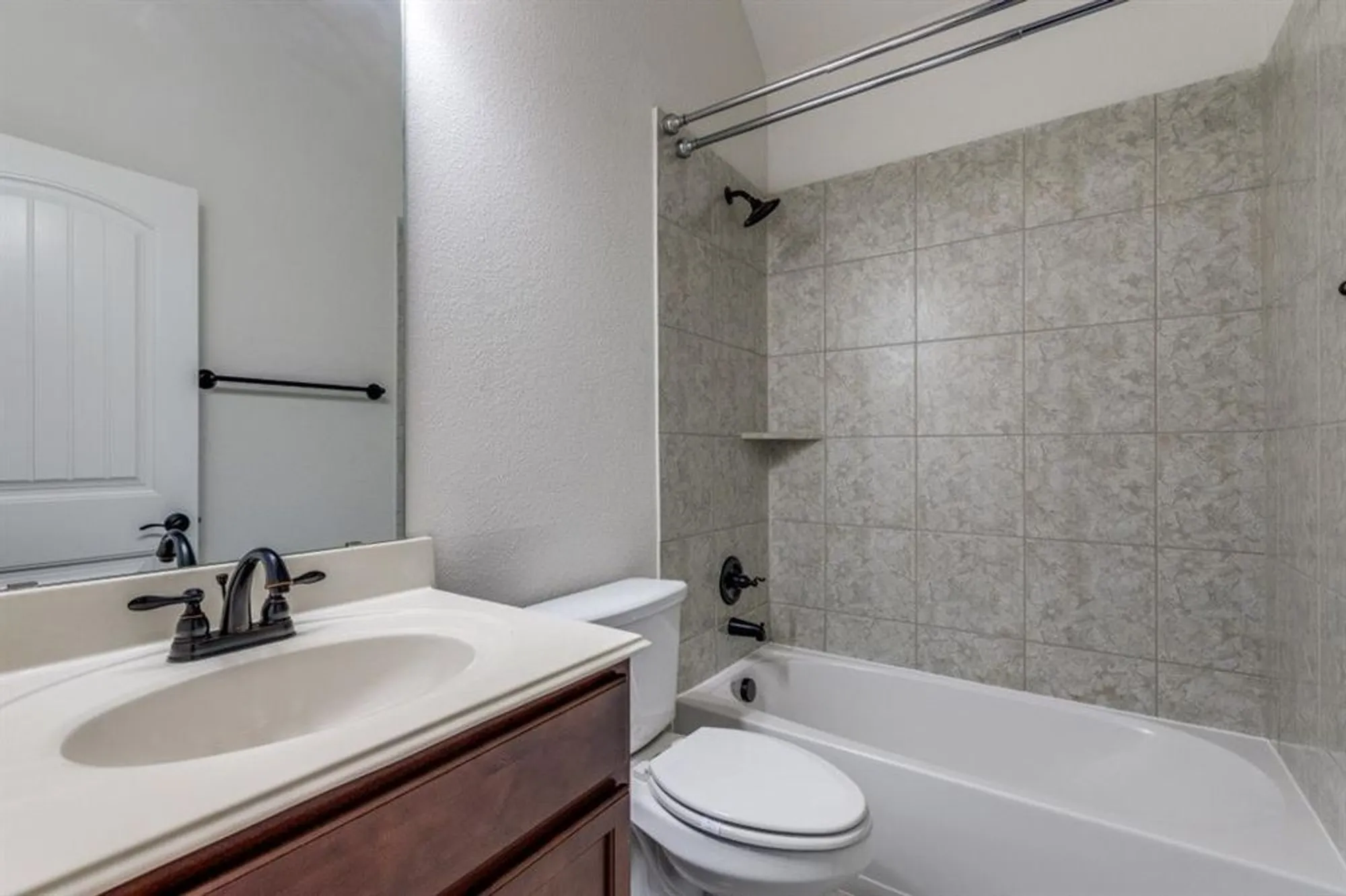 Property Slideshow image 10 of 12 | 809 orleans sq, Aubrey, TX, 76227