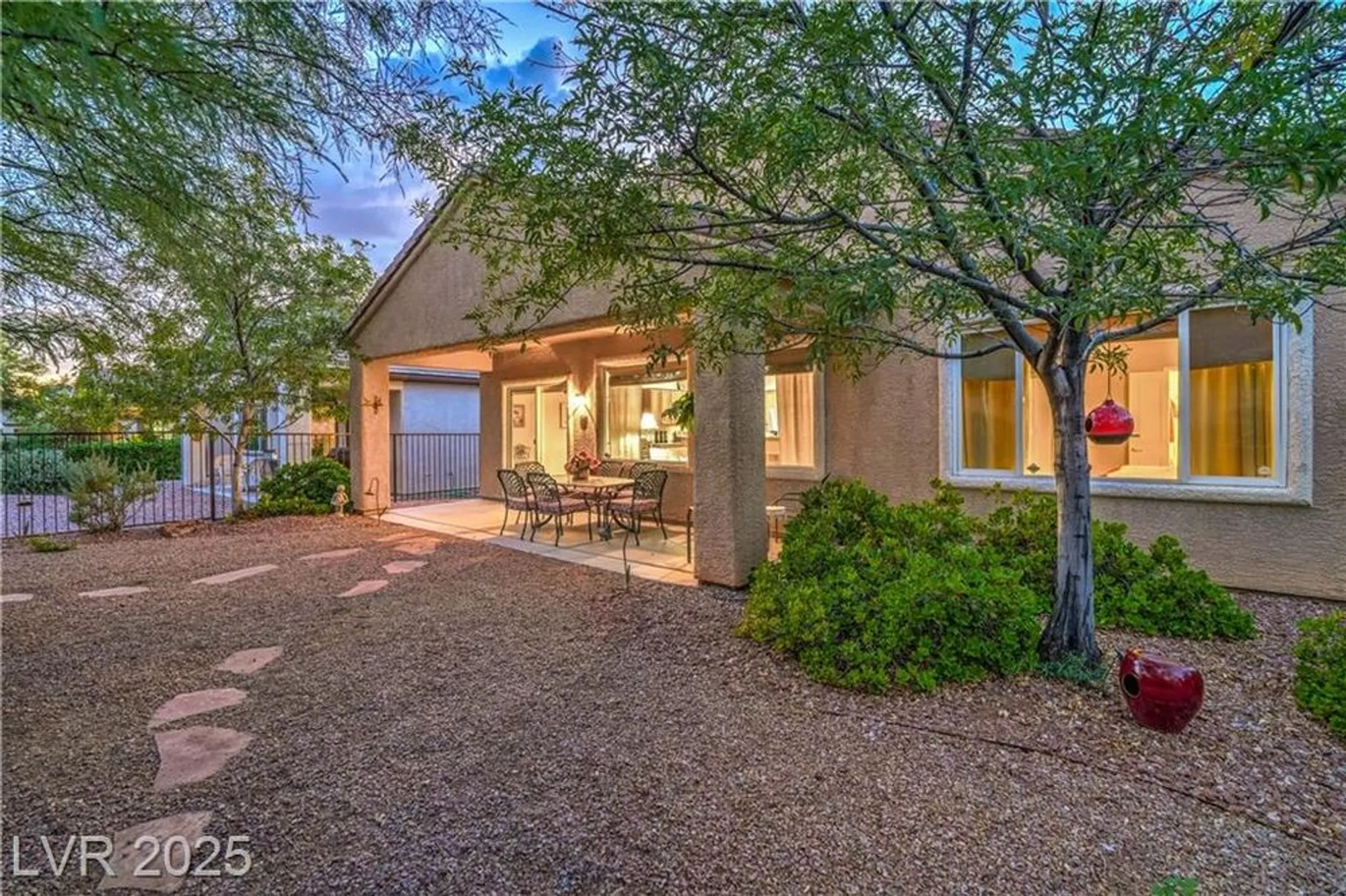Property Slideshow image 34 of 62 | 2467 moonlight valley ave, Henderson, NV, 89044