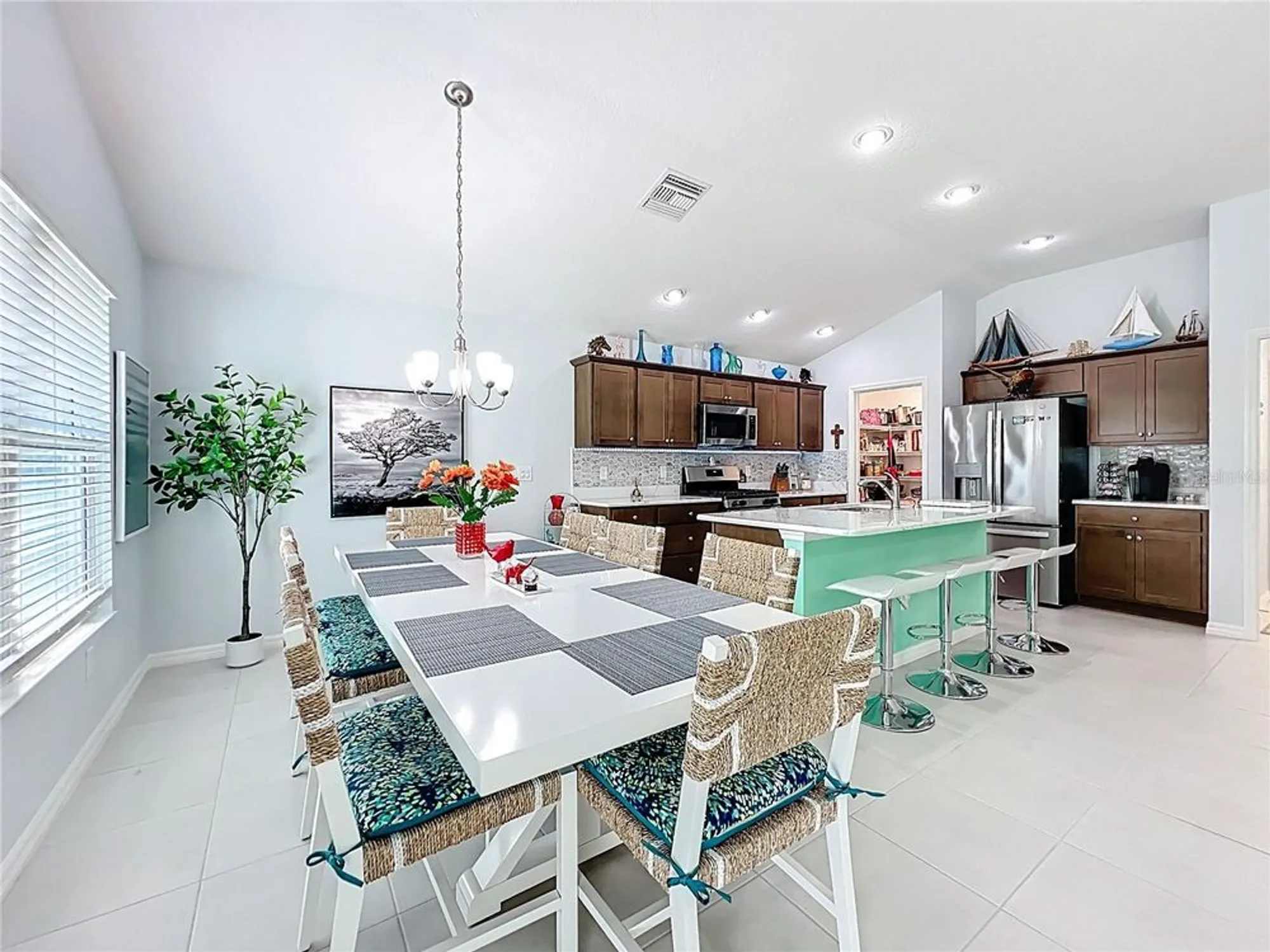 Property Slideshow image 16 of 62 | 6370 danielson loop, The Villages, FL, 32163