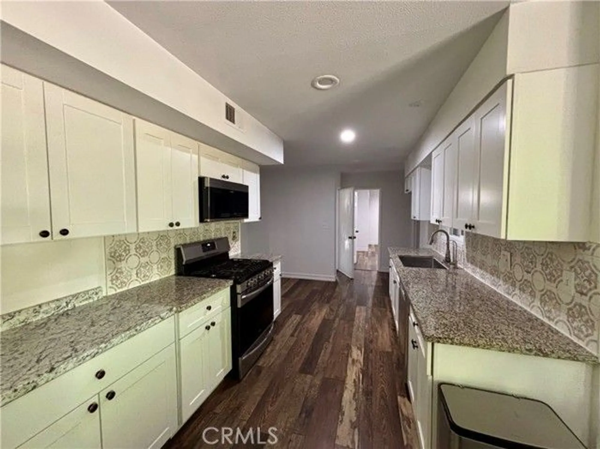 Property Slideshow image 8 of 28 | 29147 waverly dr, Menifee, CA, 92586