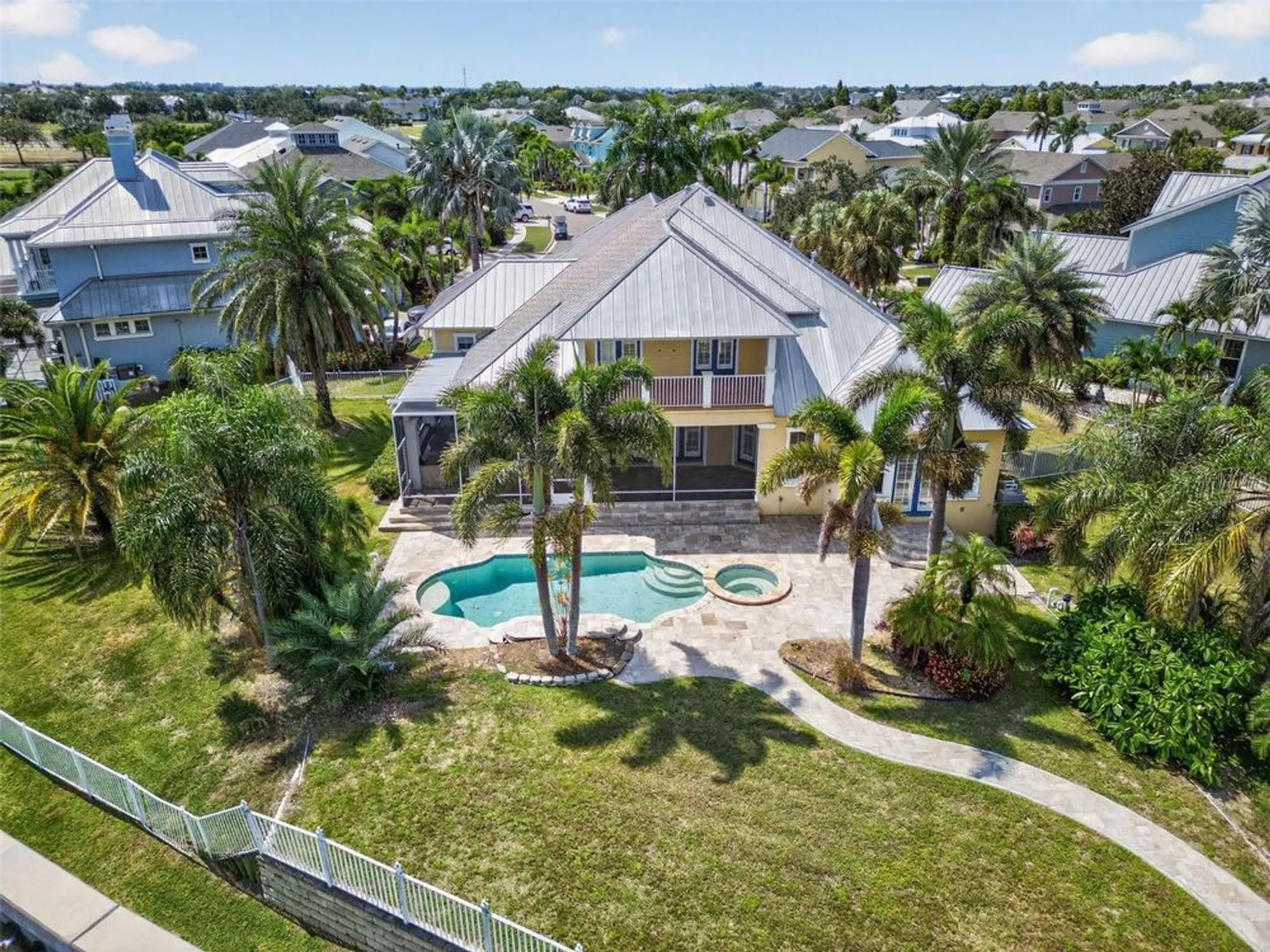 Property Slideshow image 35 of 56 | 5617 seagrass pl, Apollo Beach, FL, 33572