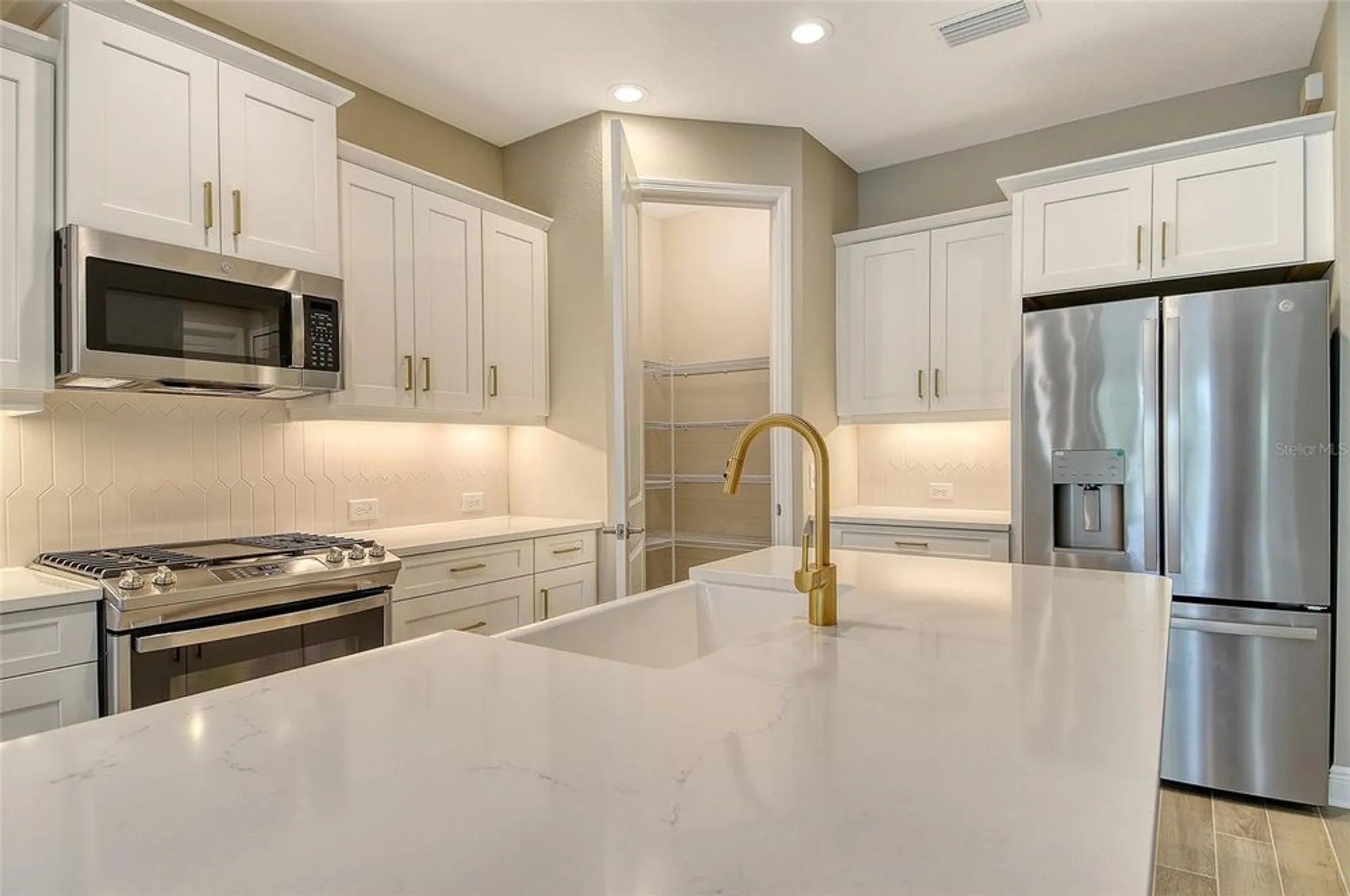 Property Slideshow image 15 of 35 | 12709 palatka dr, Venice, FL, 34293