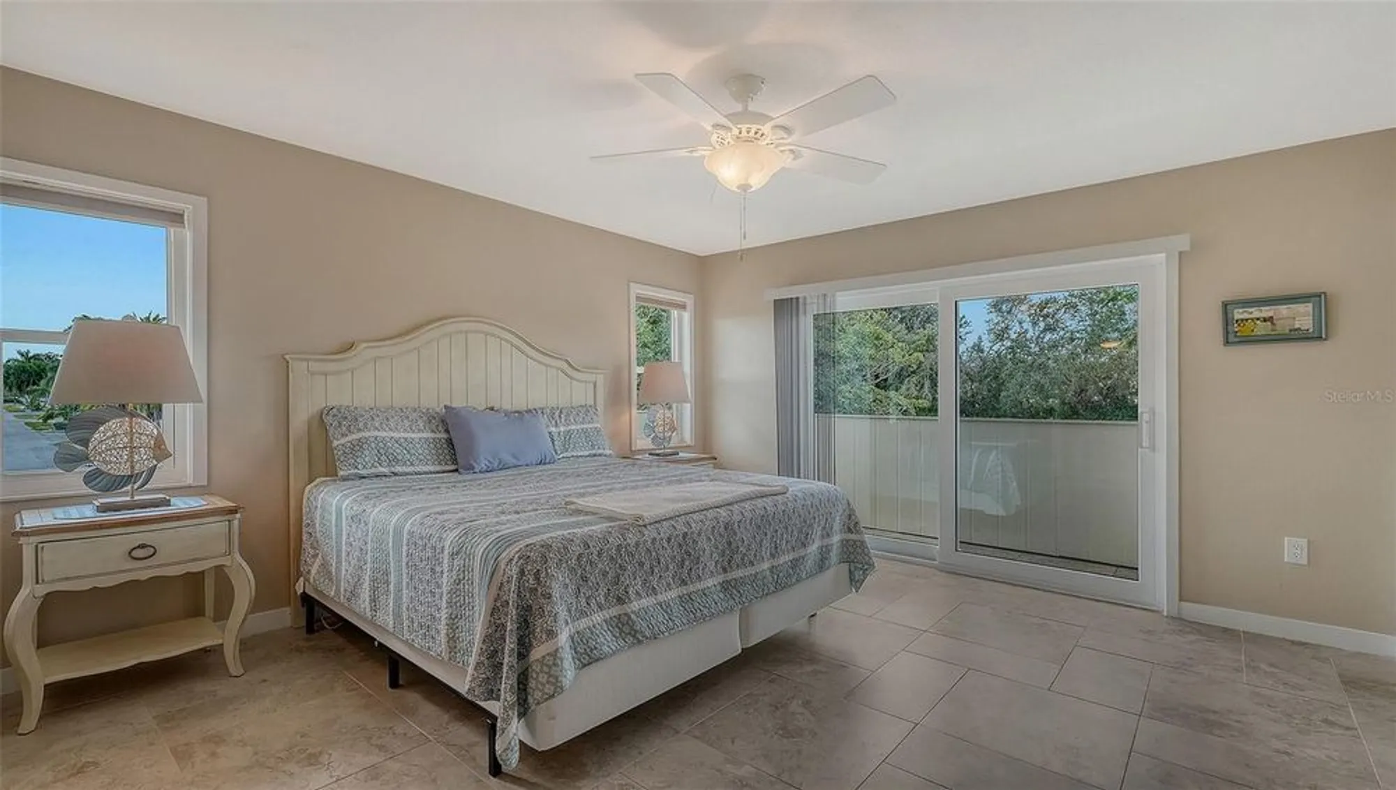 Property Slideshow image 17 of 48 | 7251 w country club dr 225, Sarasota, FL, 34243