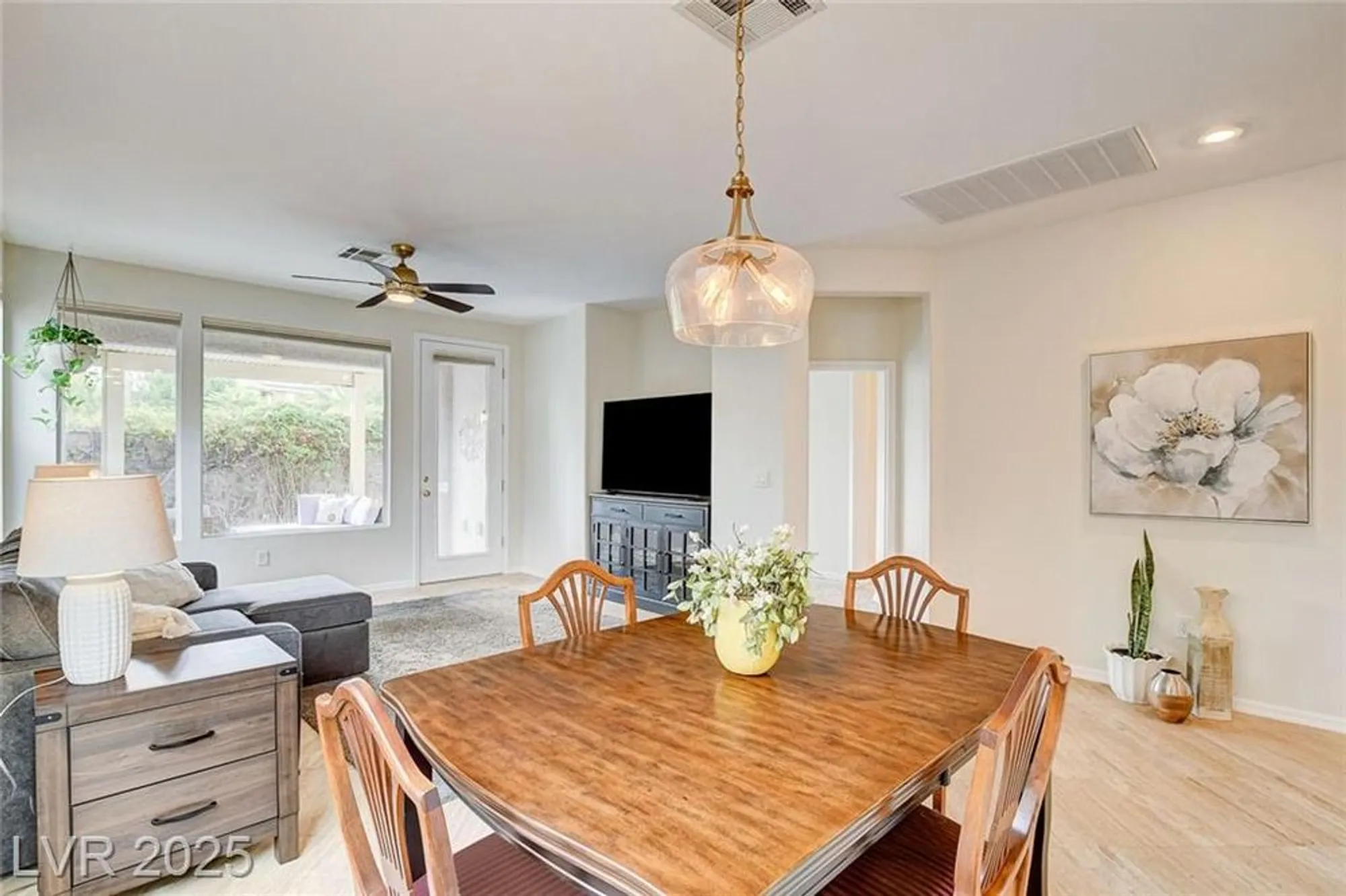 Property Slideshow image 14 of 41 | 10481 premia pl, Las Vegas, NV, 89135