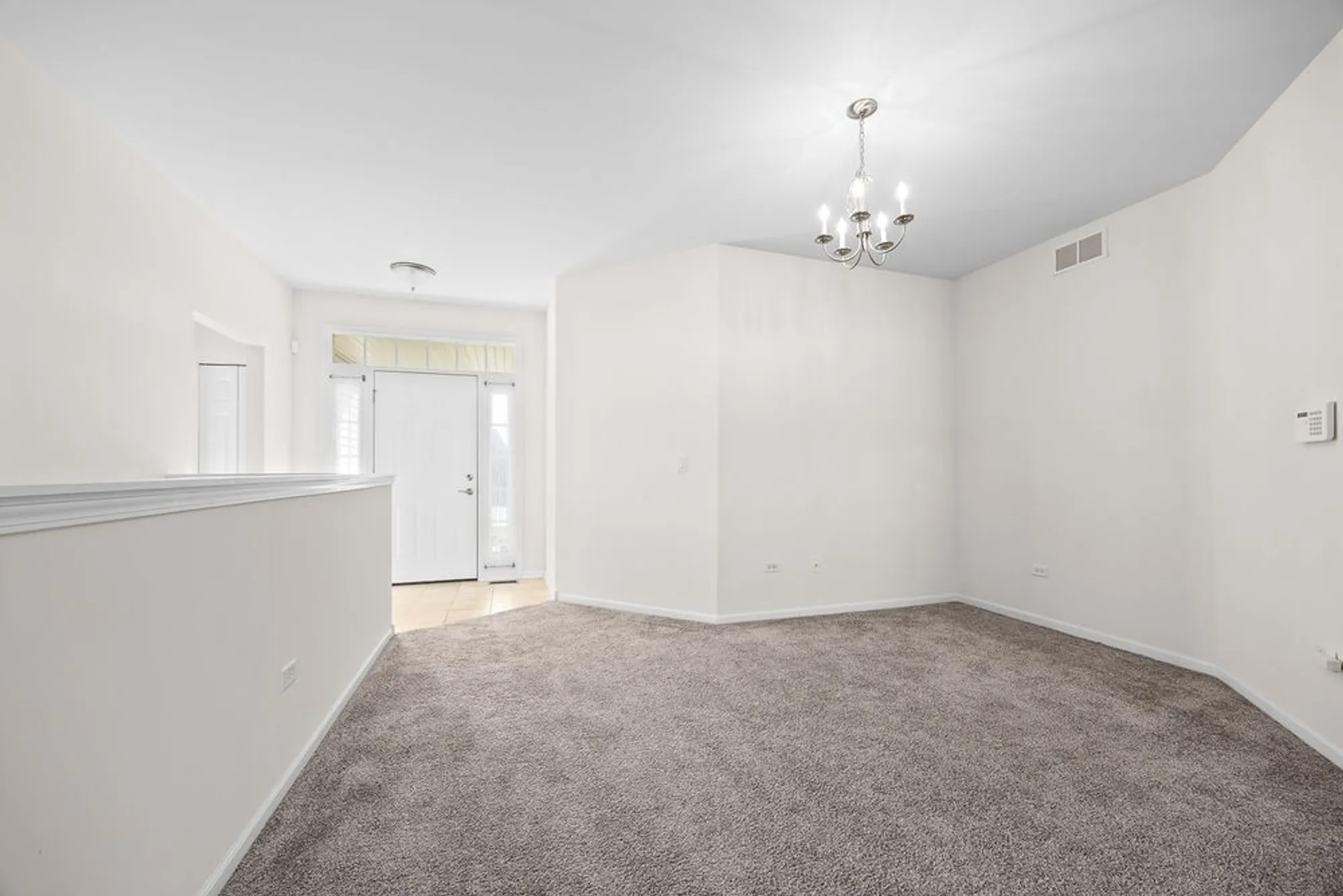 Property Slideshow image 8 of 28 | 17340 lucerne ct, Lockport, IL, 60441