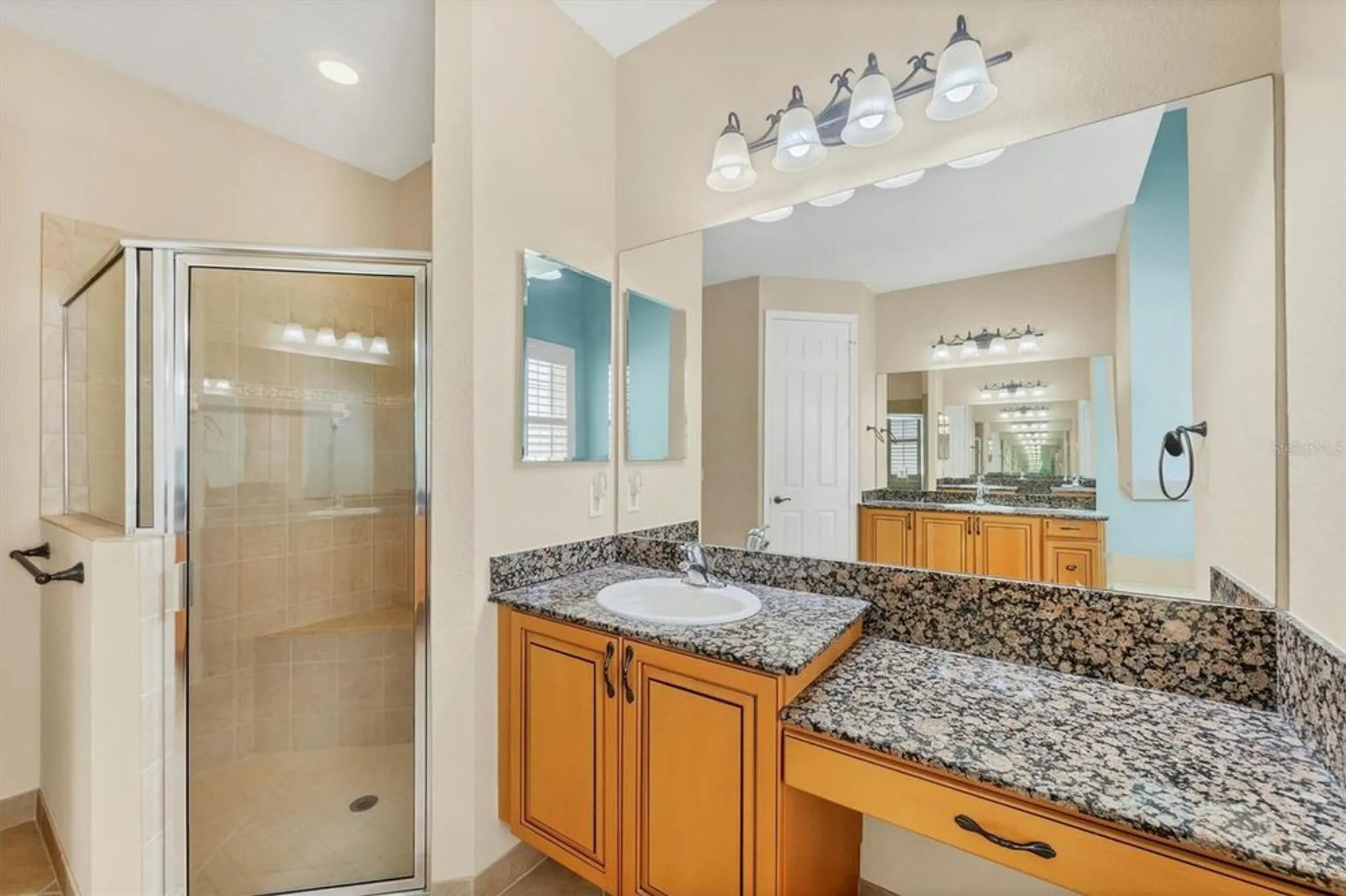 Property Slideshow image 18 of 57 | 6312 41st ct, Sarasota, FL, 34243