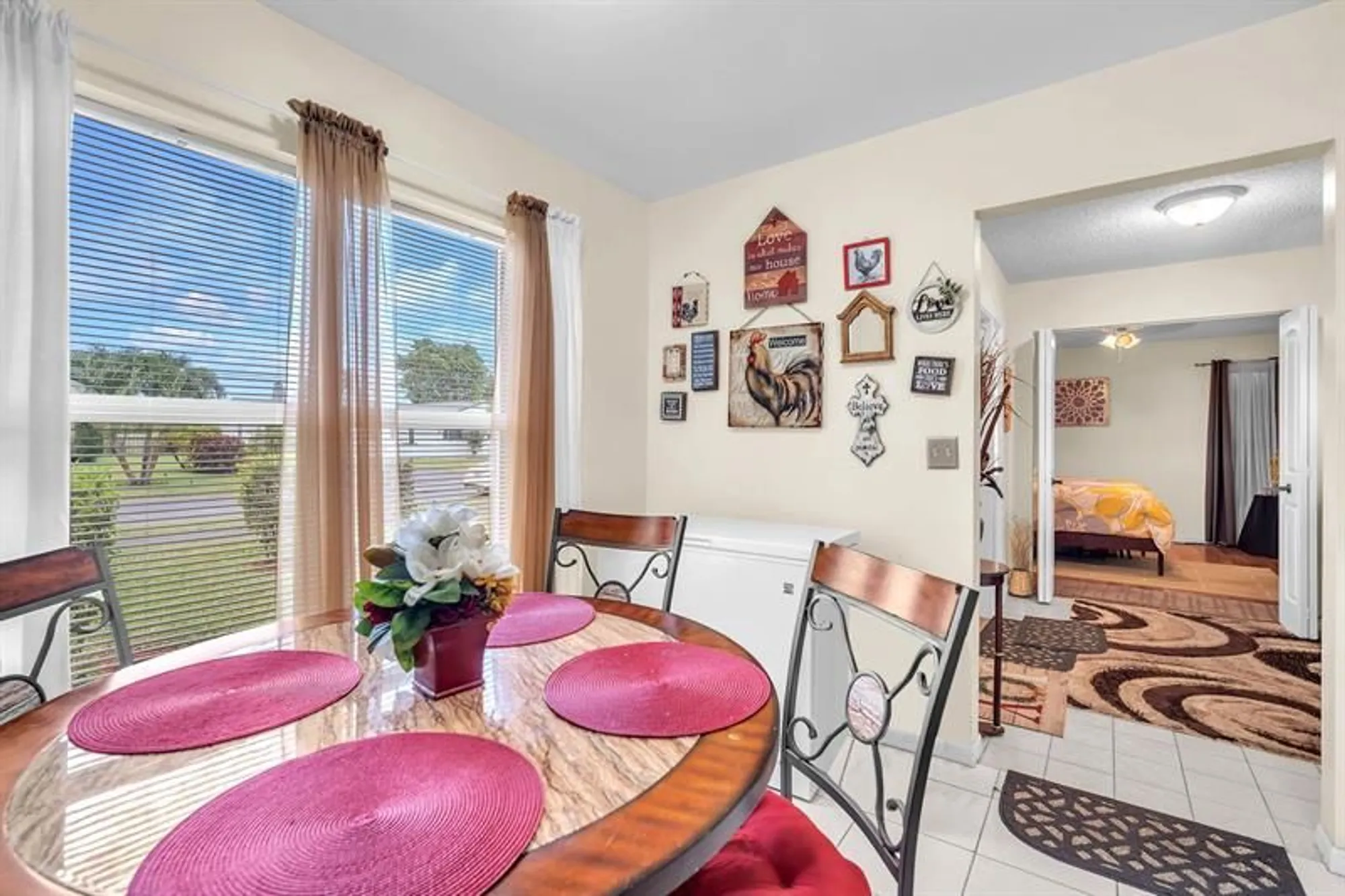 Property Slideshow image 13 of 36 | 6104 rainbow cir, Greenacres, FL, 33463