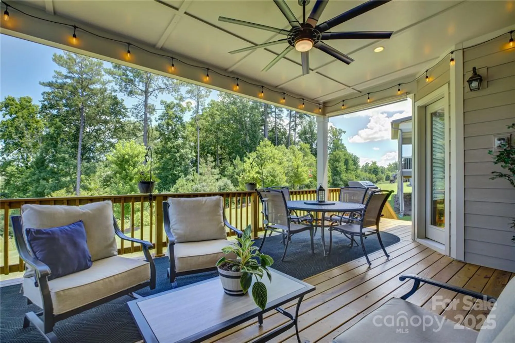 Property Slideshow image 19 of 48 | 16010 vale ridge dr, Charlotte, NC, 28278