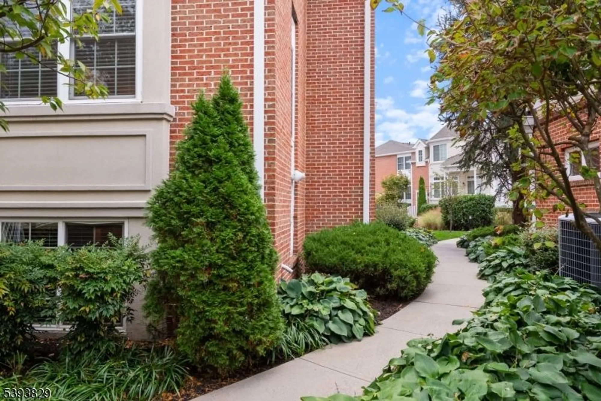 Property Slideshow image 34 of 40 | 613 maple ct, Garwood, NJ, 07027