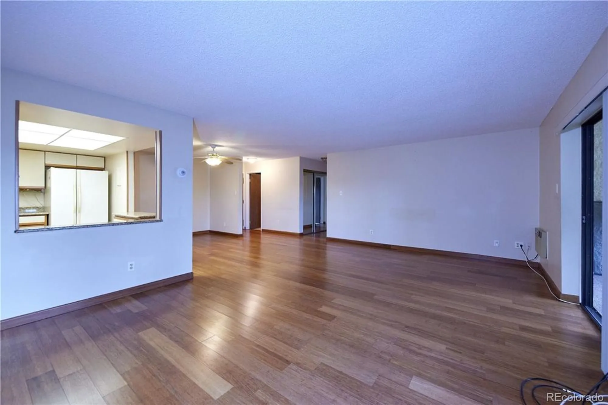 Property Slideshow image 8 of 45 | 13902 e marina dr apt 610, Aurora, CO, 80014