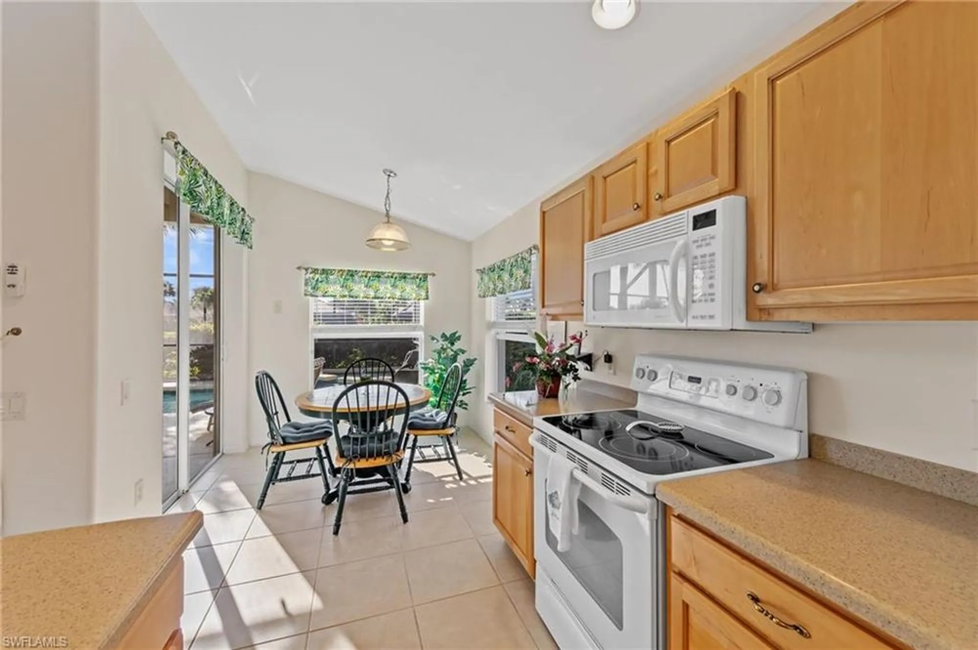 Property Slideshow image 18 of 50 | 9933 horse creek rd, Fort Myers, FL, 33913